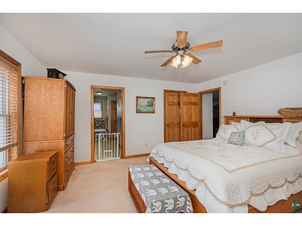4318 E Valley Brook Rd Superior WI 54880 6123587 image24