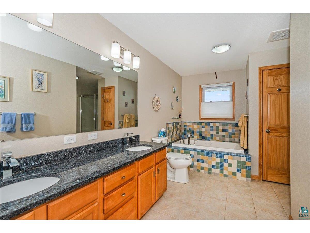 4318 E Valley Brook Rd Superior WI 54880 6123587 image25