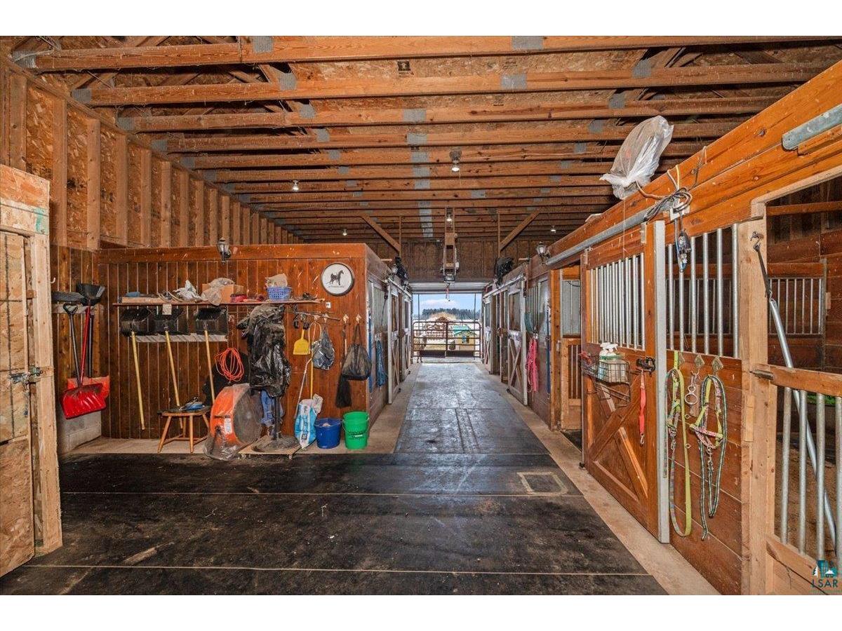 4318 E Valley Brook Rd Superior WI 54880 6123587 image34