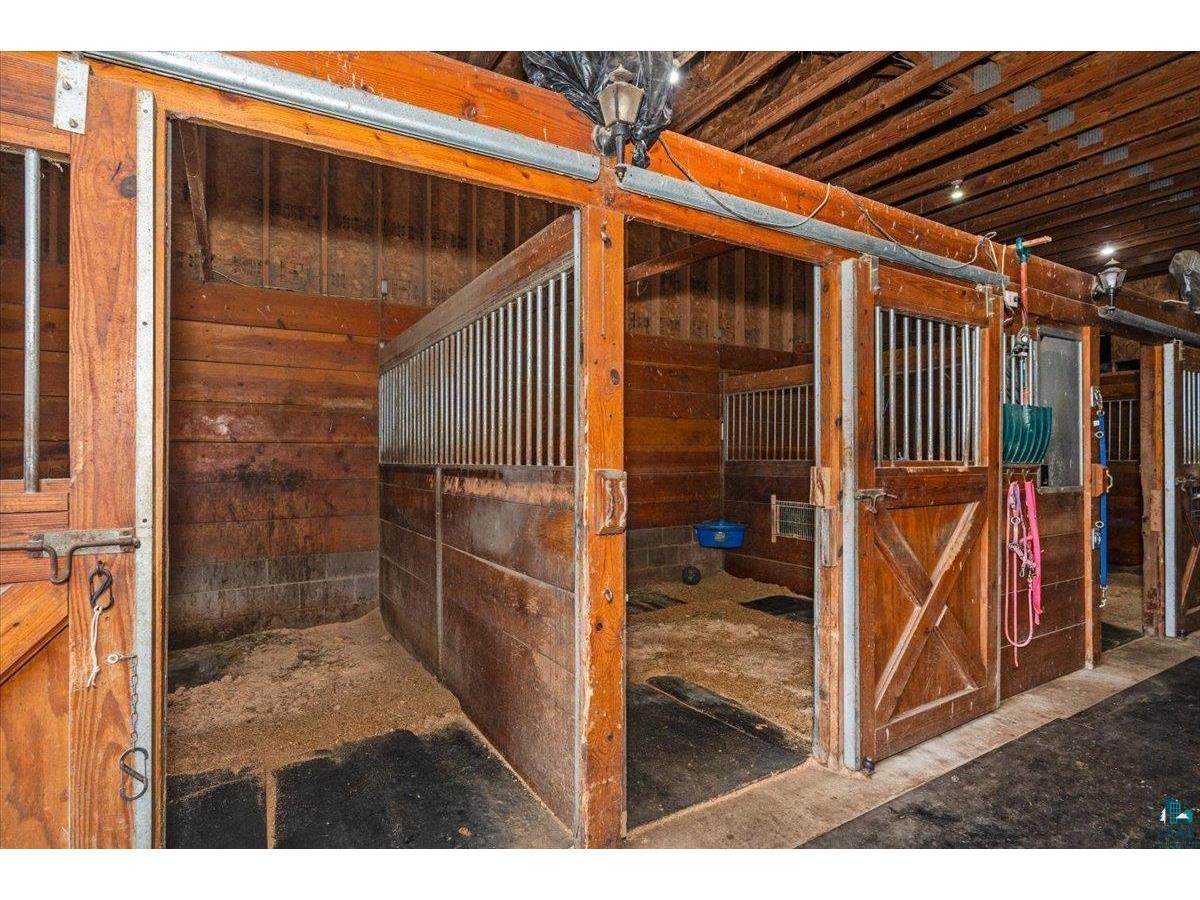 4318 E Valley Brook Rd Superior WI 54880 6123587 image35