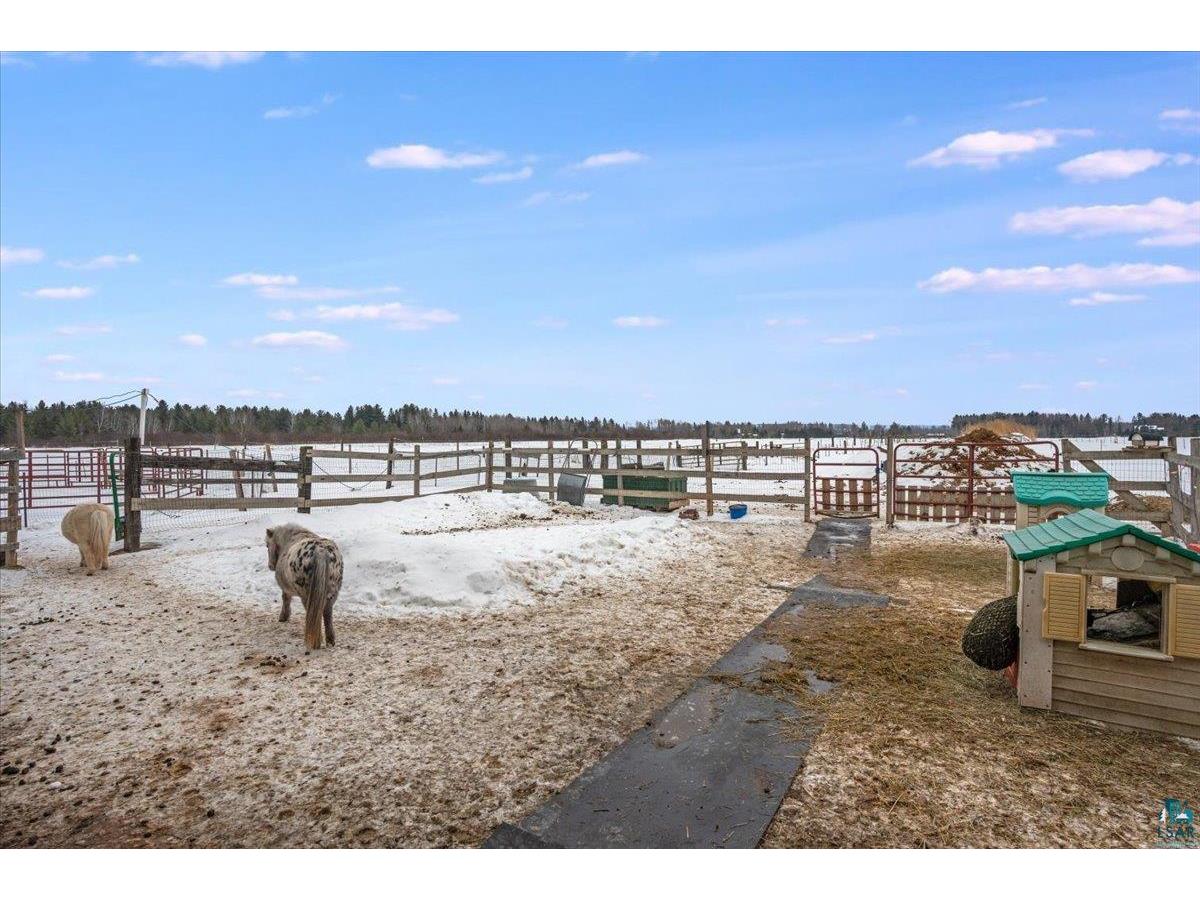 4318 E Valley Brook Rd Superior WI 54880 6123587 image39