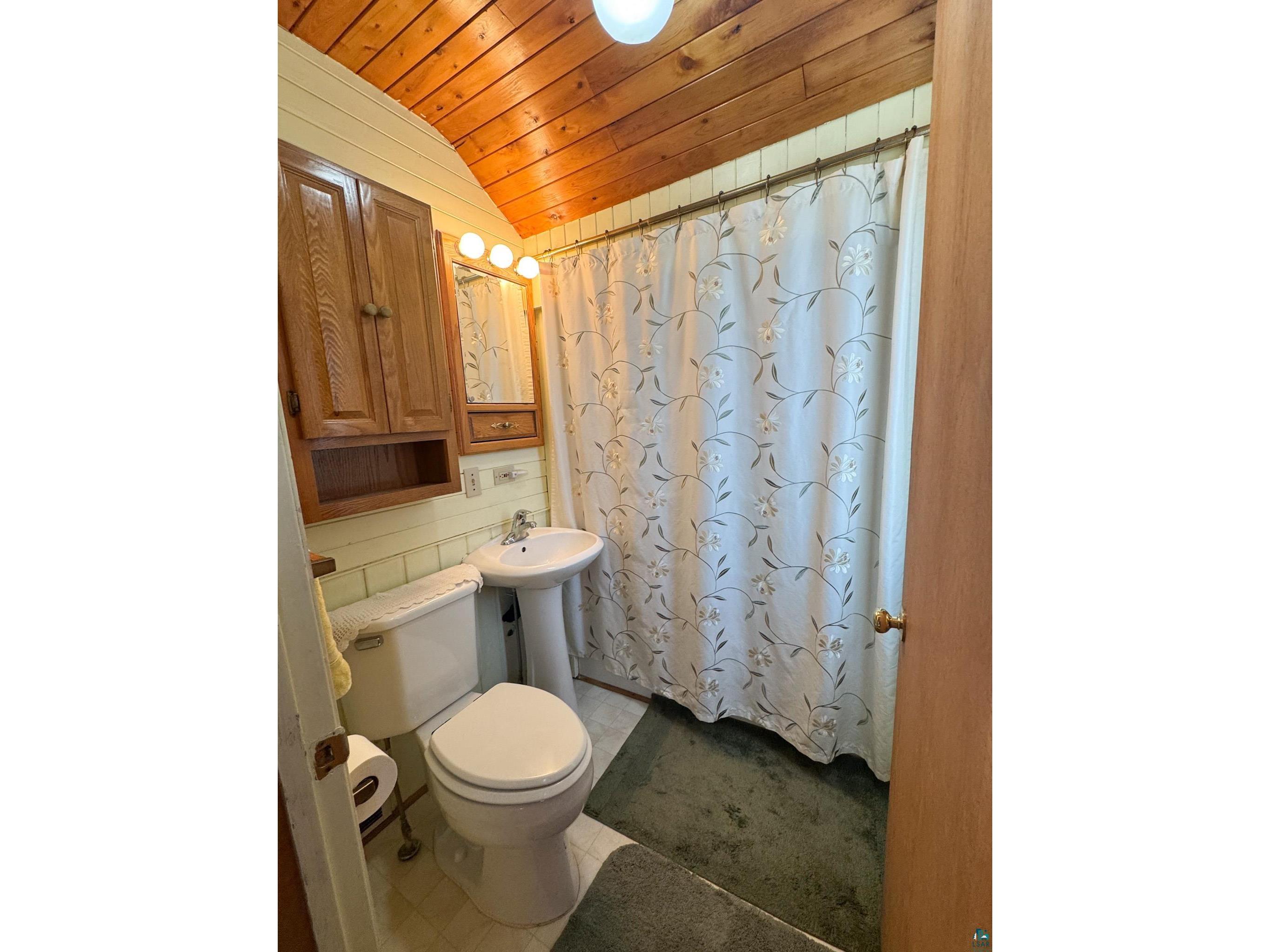 4320 W 8th St Duluth MN 55807 6126150 image19