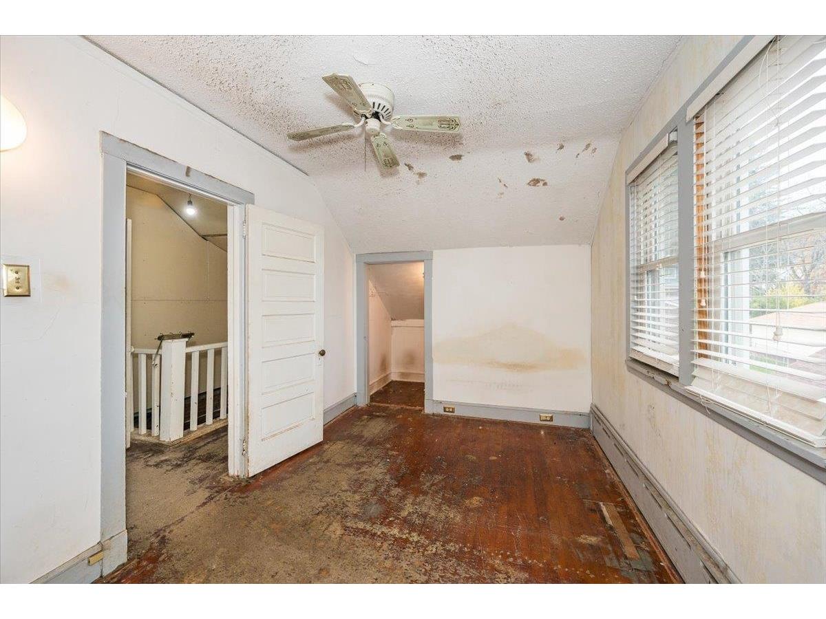 4333 W 8th St Duluth MN 55807 6122737 image12