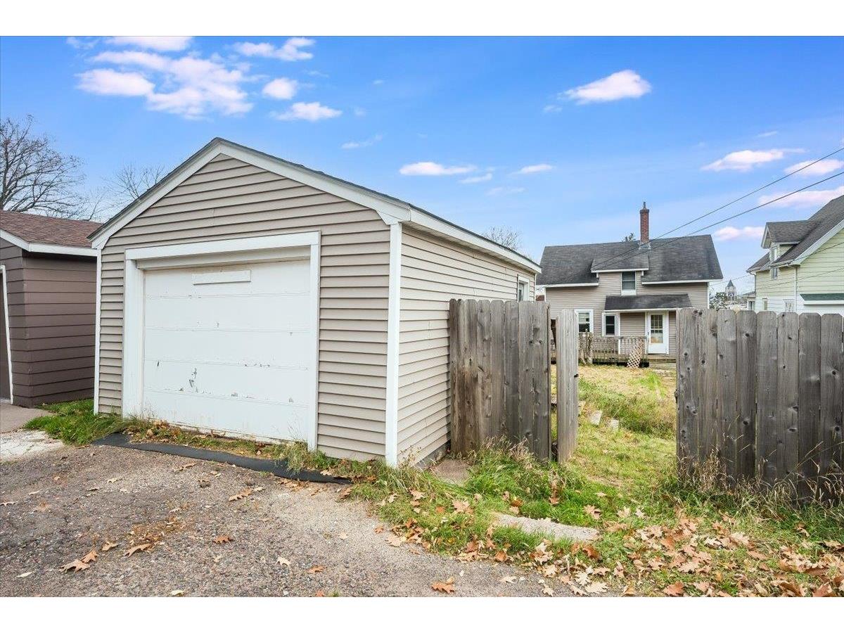 4333 W 8th St Duluth MN 55807 6122737 image2