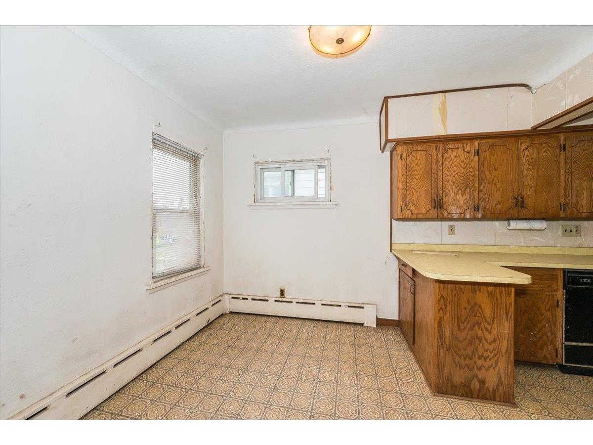 4333 W 8th St Duluth MN 55807 6122737 image8