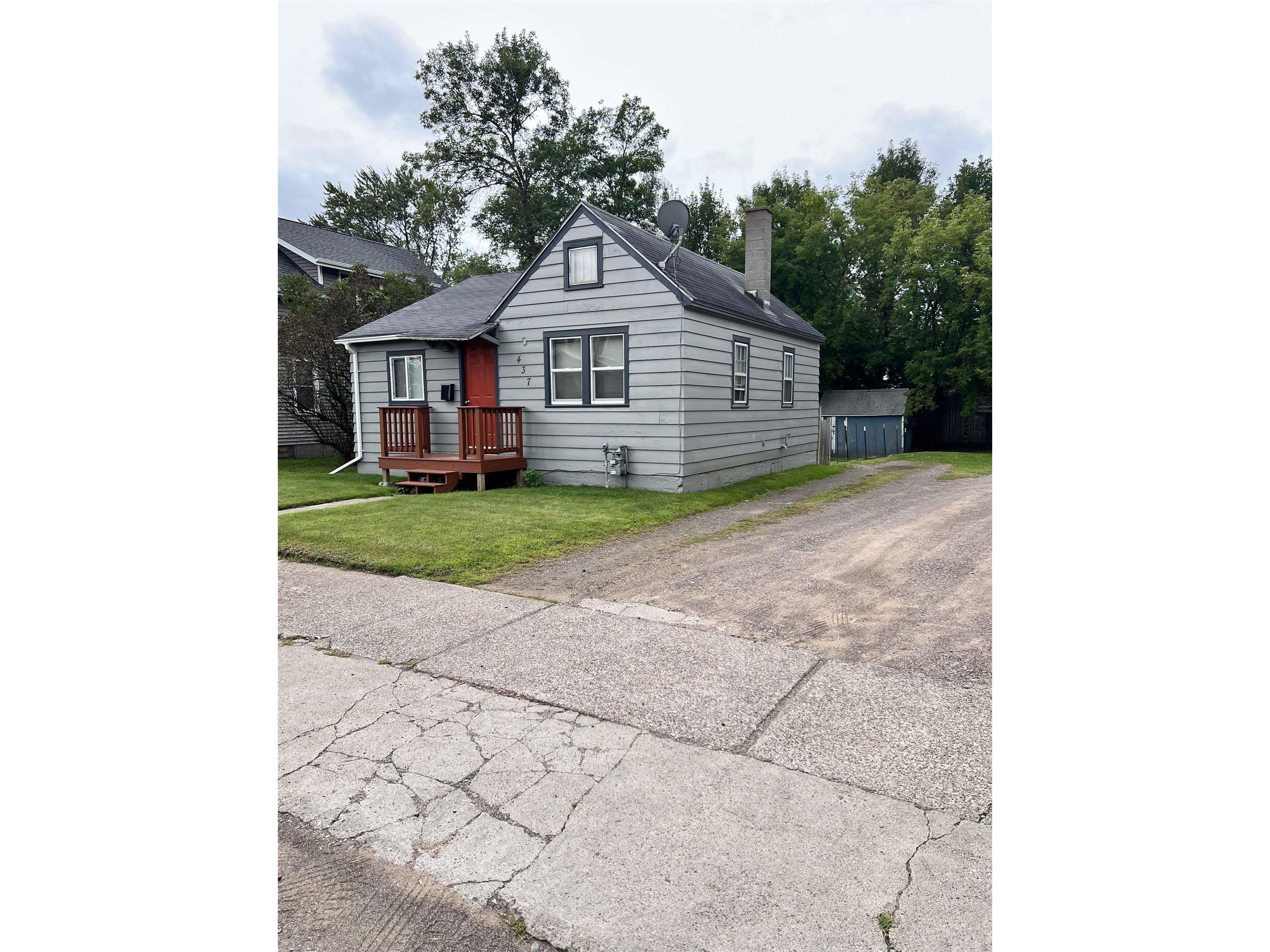 437 9th St Cloquet MN 55720 6121729 image1