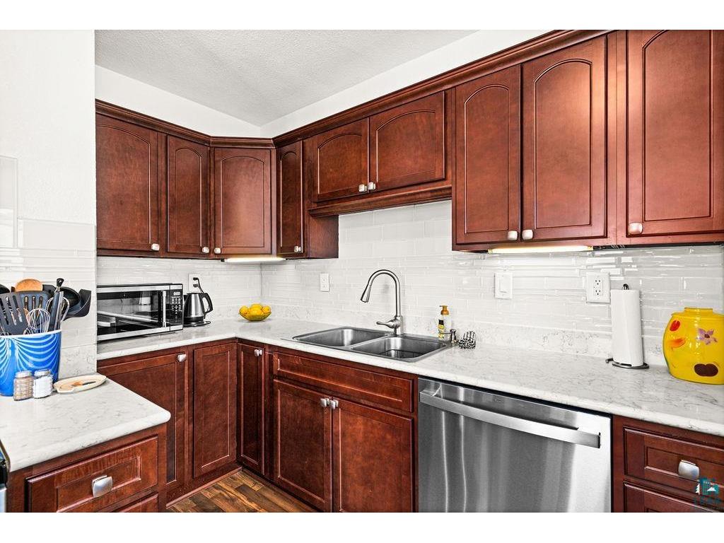 4407 W 6th St Duluth MN 55807 6125615 image13