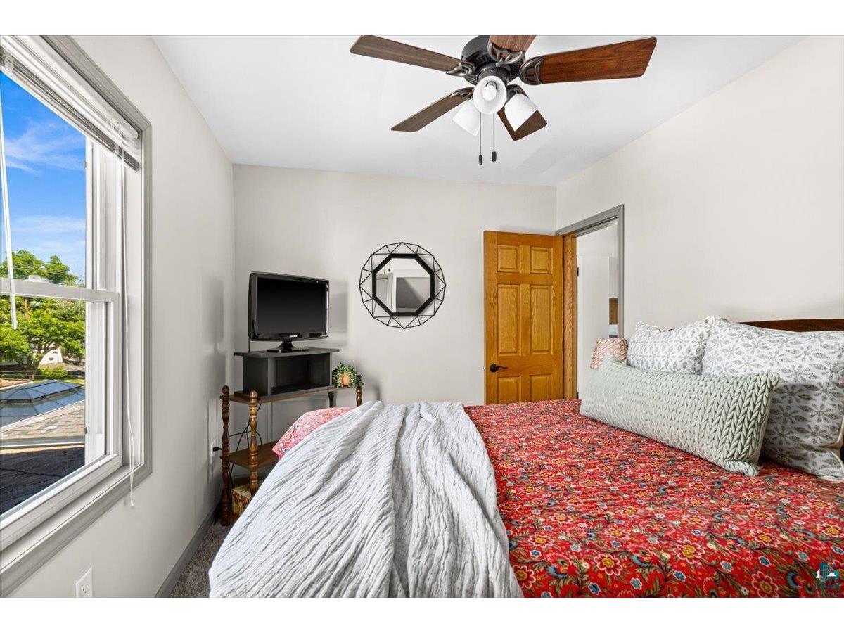 4413 Medina St Duluth MN 55807 6126327 image25