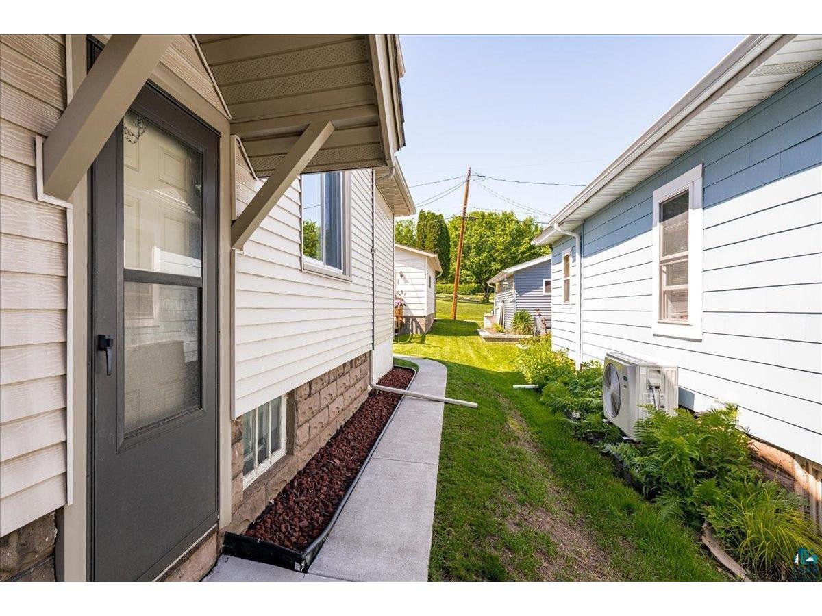 4413 Medina St Duluth MN 55807 6126327 image33