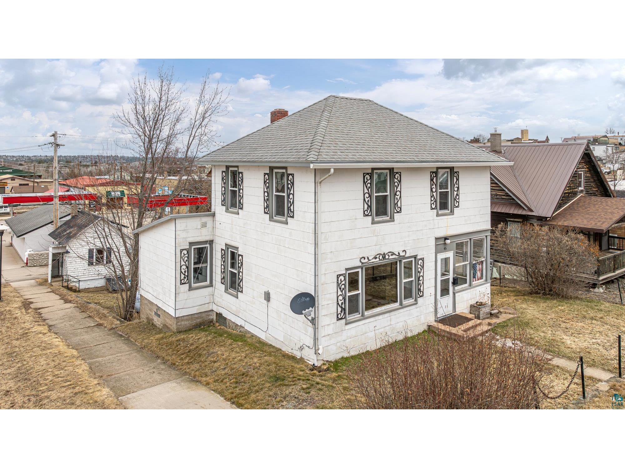 45 W Chapman St Ely MN 55731 6124711 image1