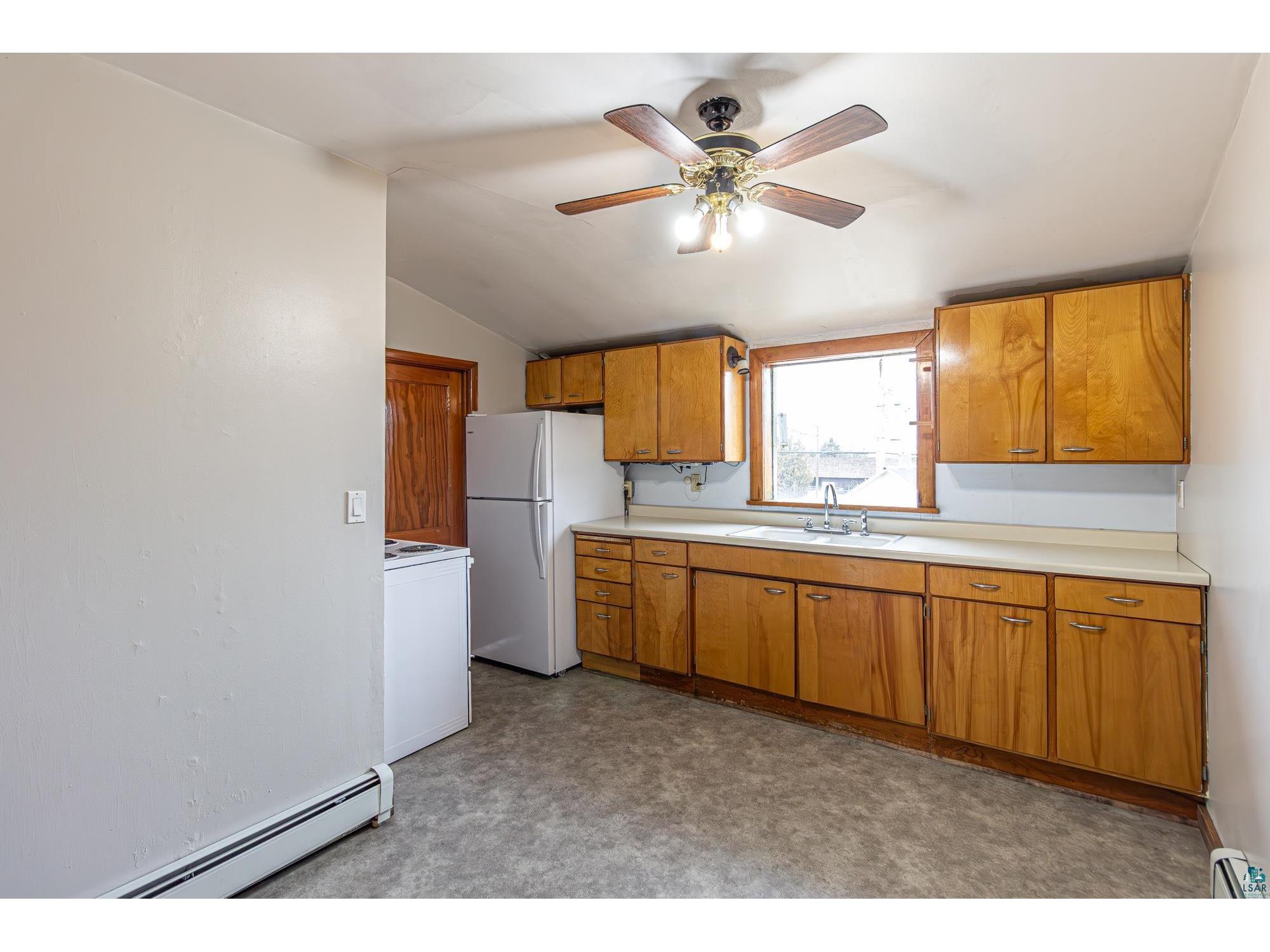 45 W Chapman St Ely MN 55731 6124711 image9