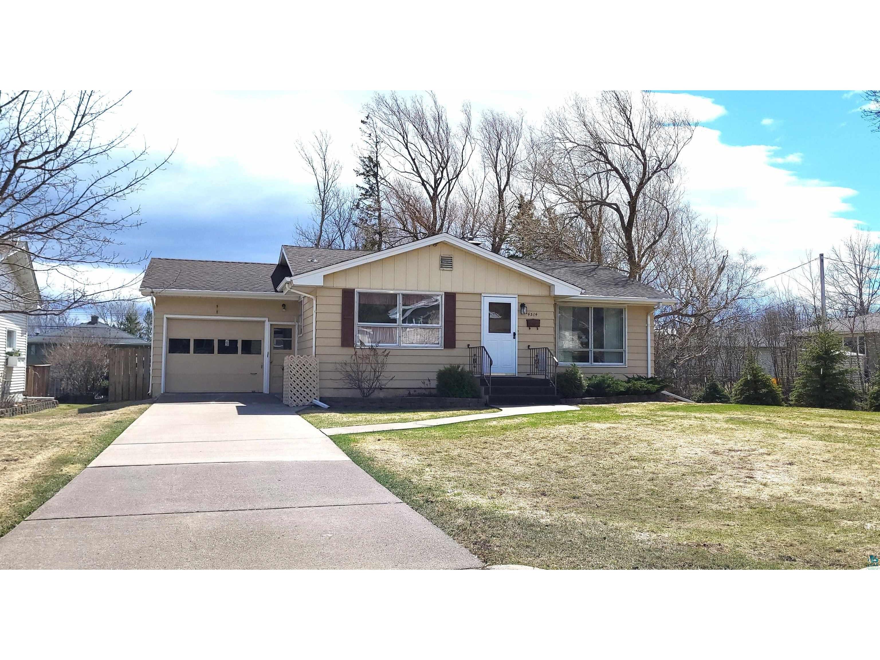 4514 Otsego St Duluth MN 55804 6107800 image1