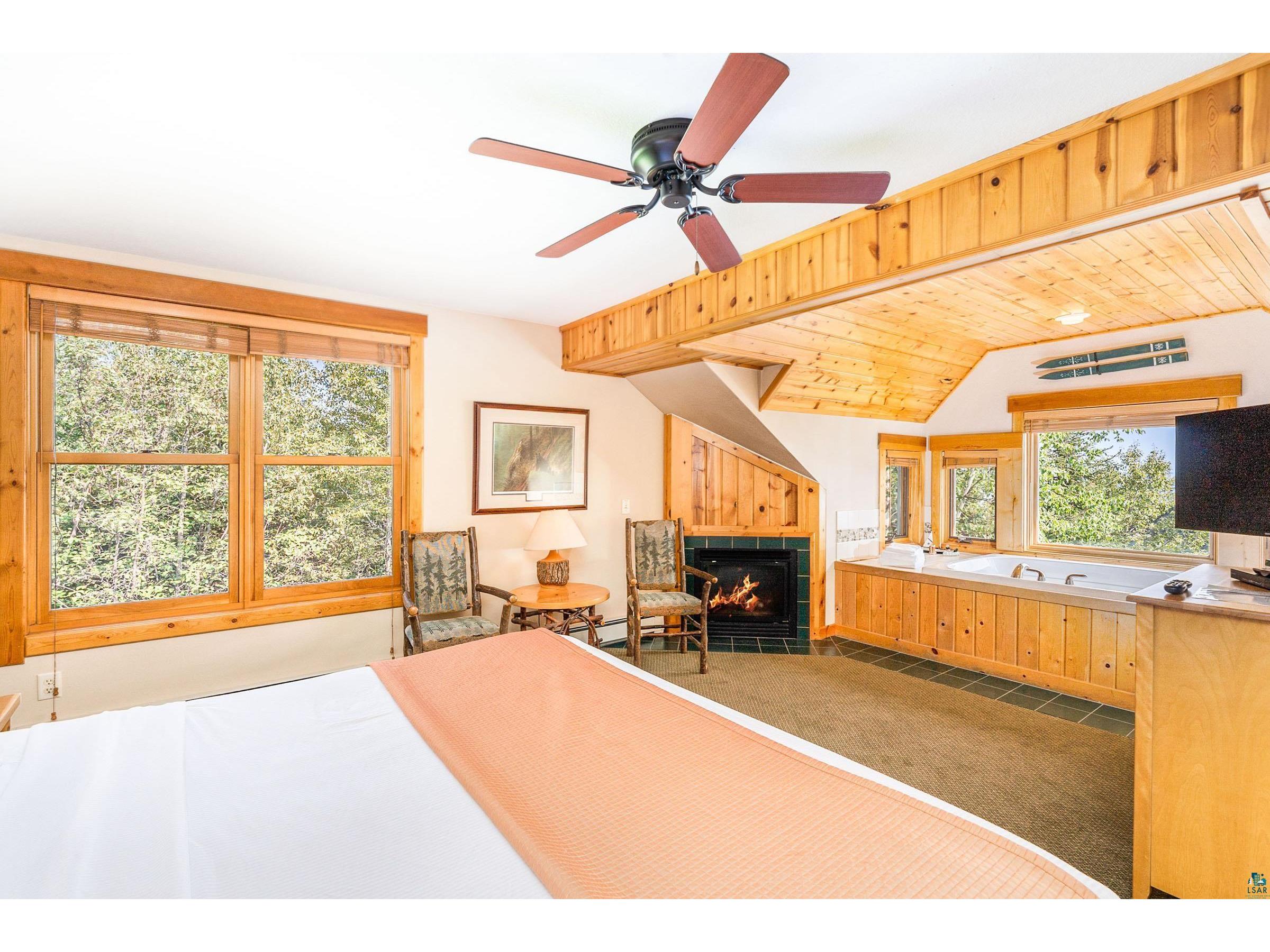 4576 Cove Side Cottage Rd Beaver Bay MN 55601 - Lake Superior 6125492 image21