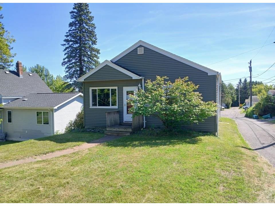 4608 Medina St Duluth MN 55807 6122356 image1