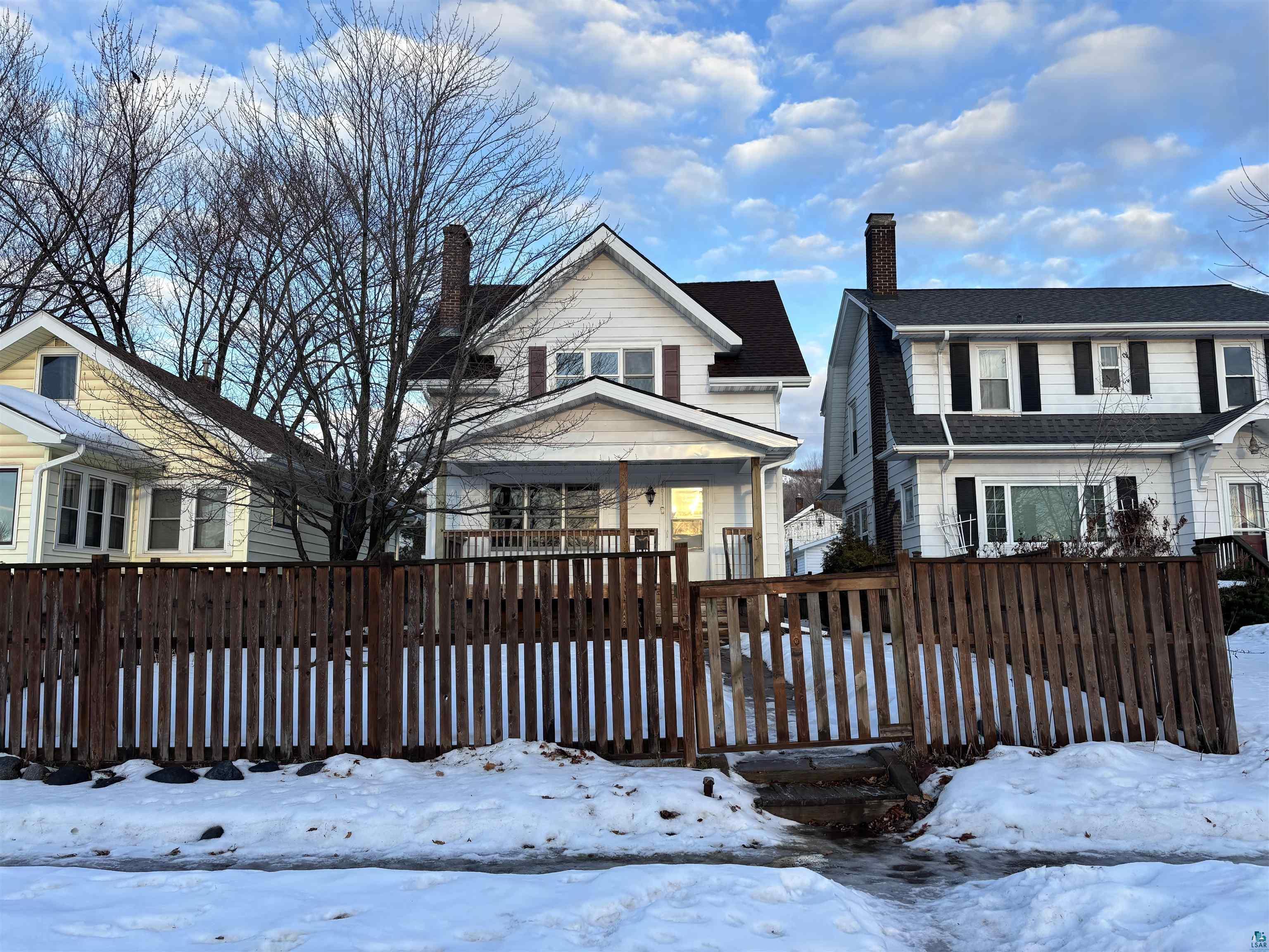 4611 W 5th St Duluth MN 55807 6123398 image1