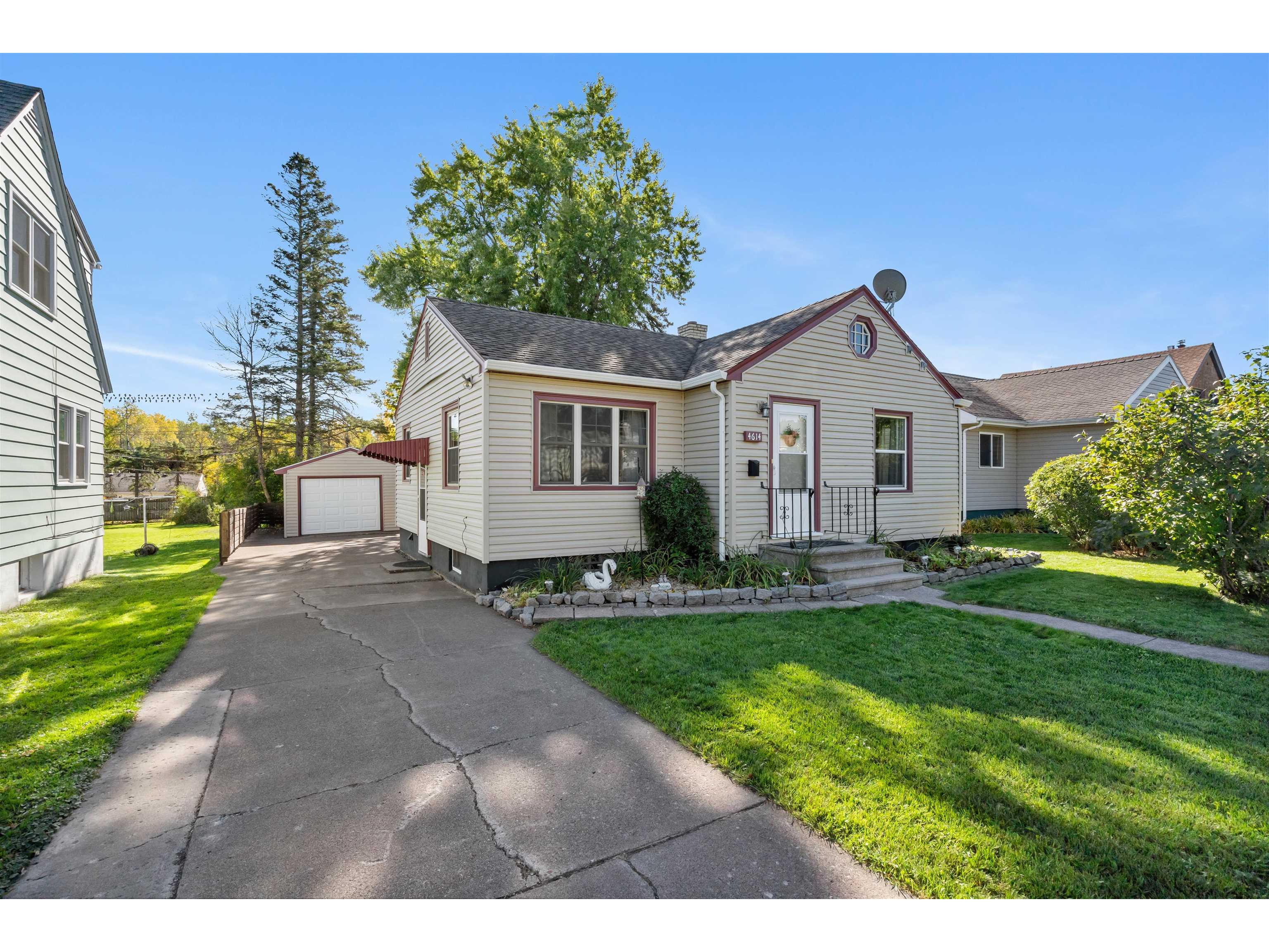 4614 Tioga St Duluth MN 55804 6122341 image1