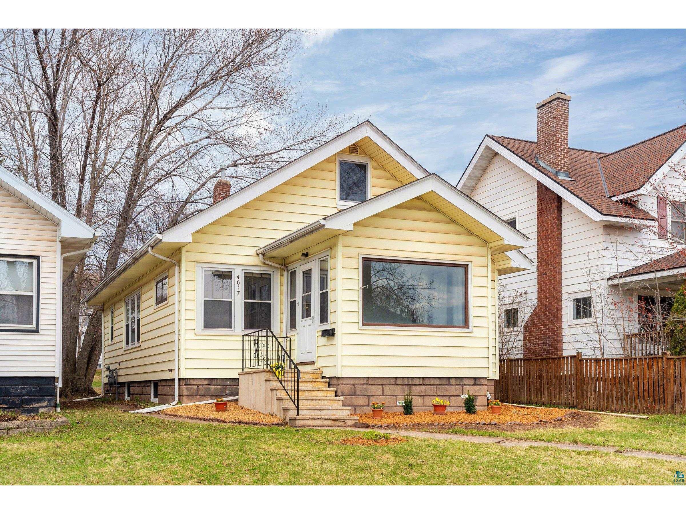 4617 W 5th St Duluth MN 55807 6107918 image1