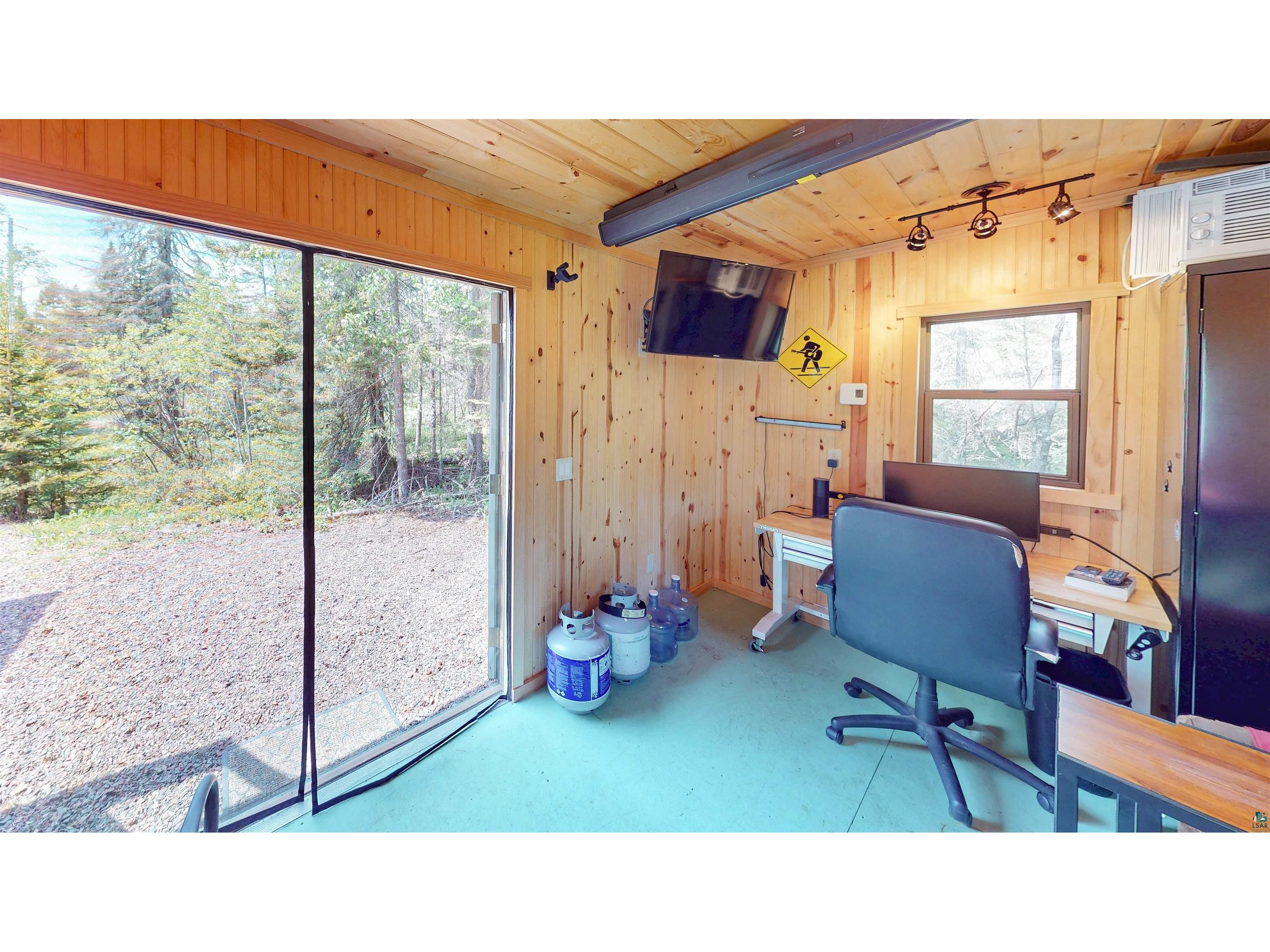 4635 Highway 61 E Hovland MN 55606 6125871 image10