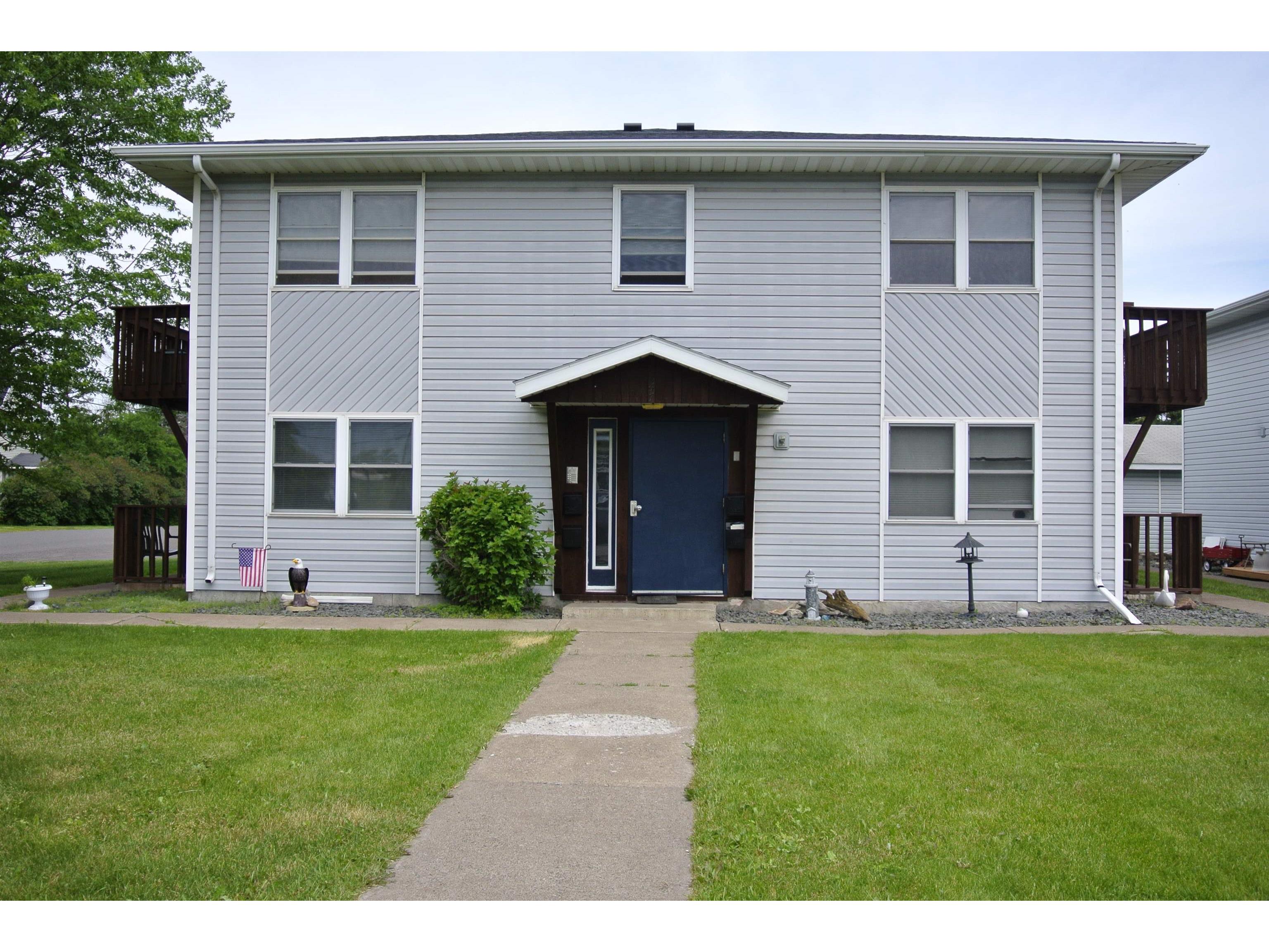 47 E 4th St Superior WI 54880 6123111 image1