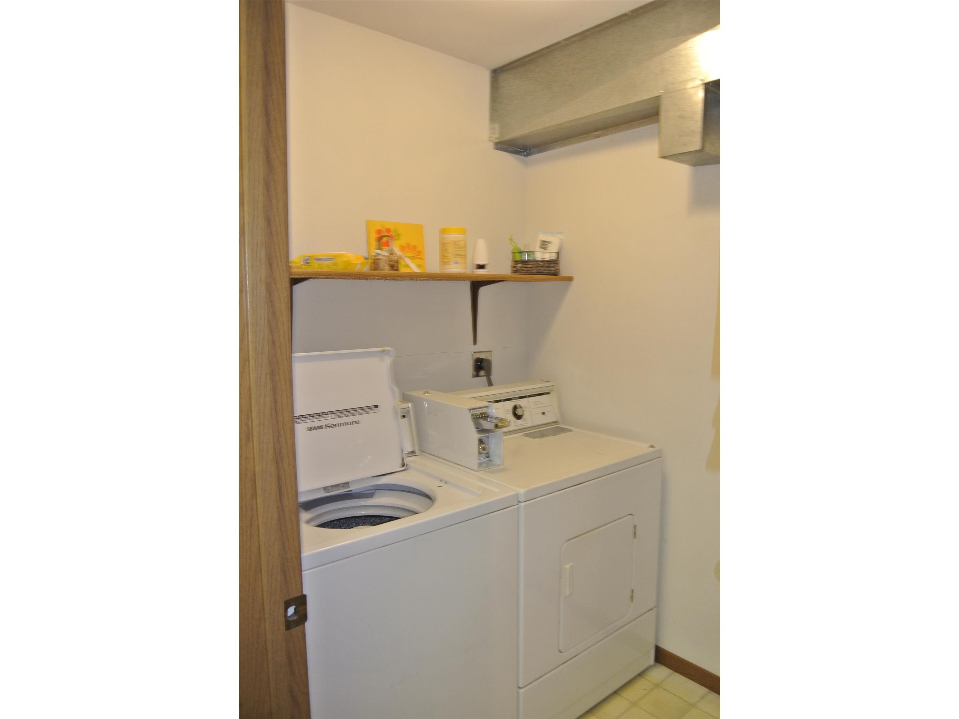 47 E 4th St Superior WI 54880 6123111 image17