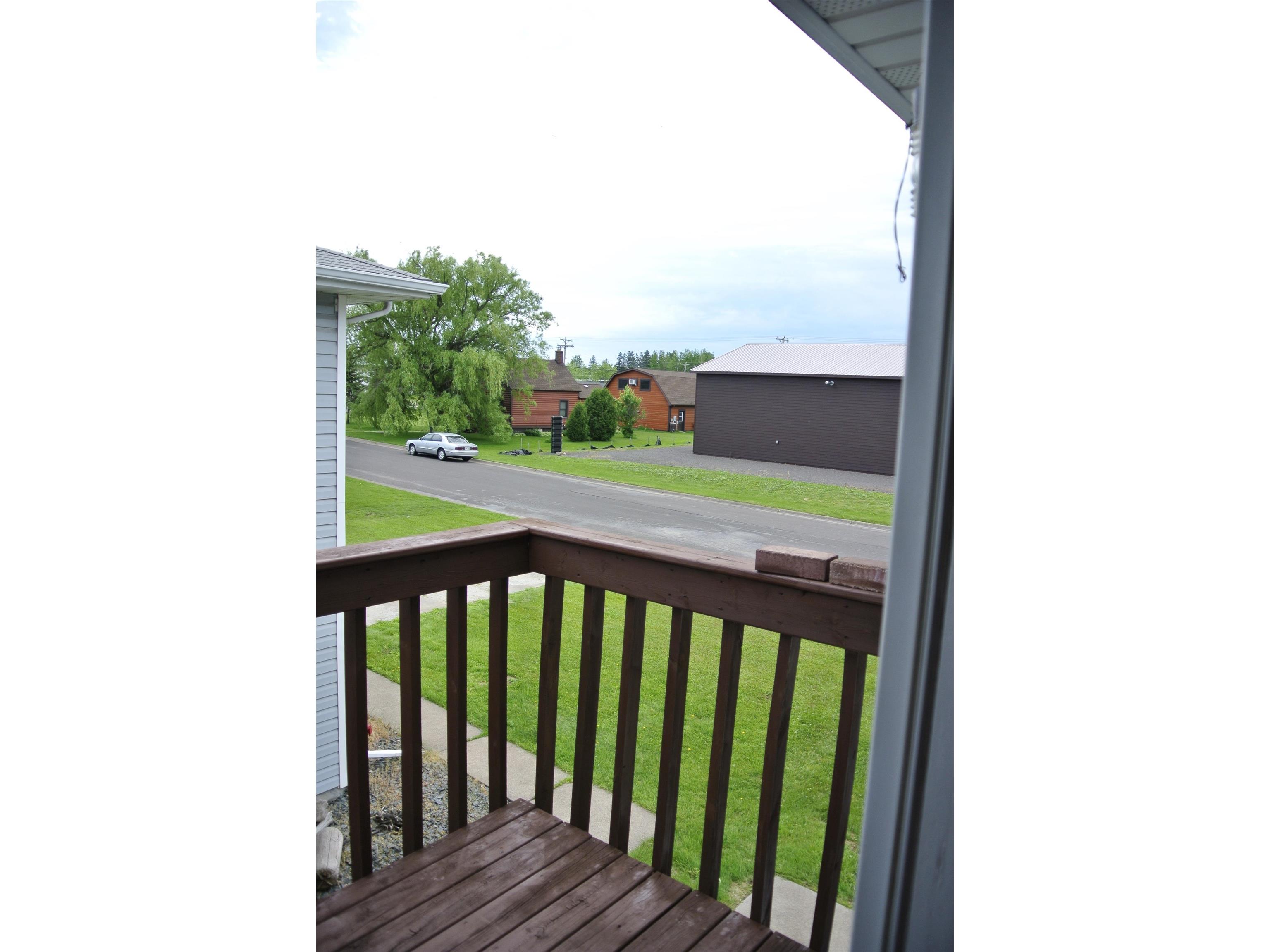 47 E 4th St Superior WI 54880 6123111 image18