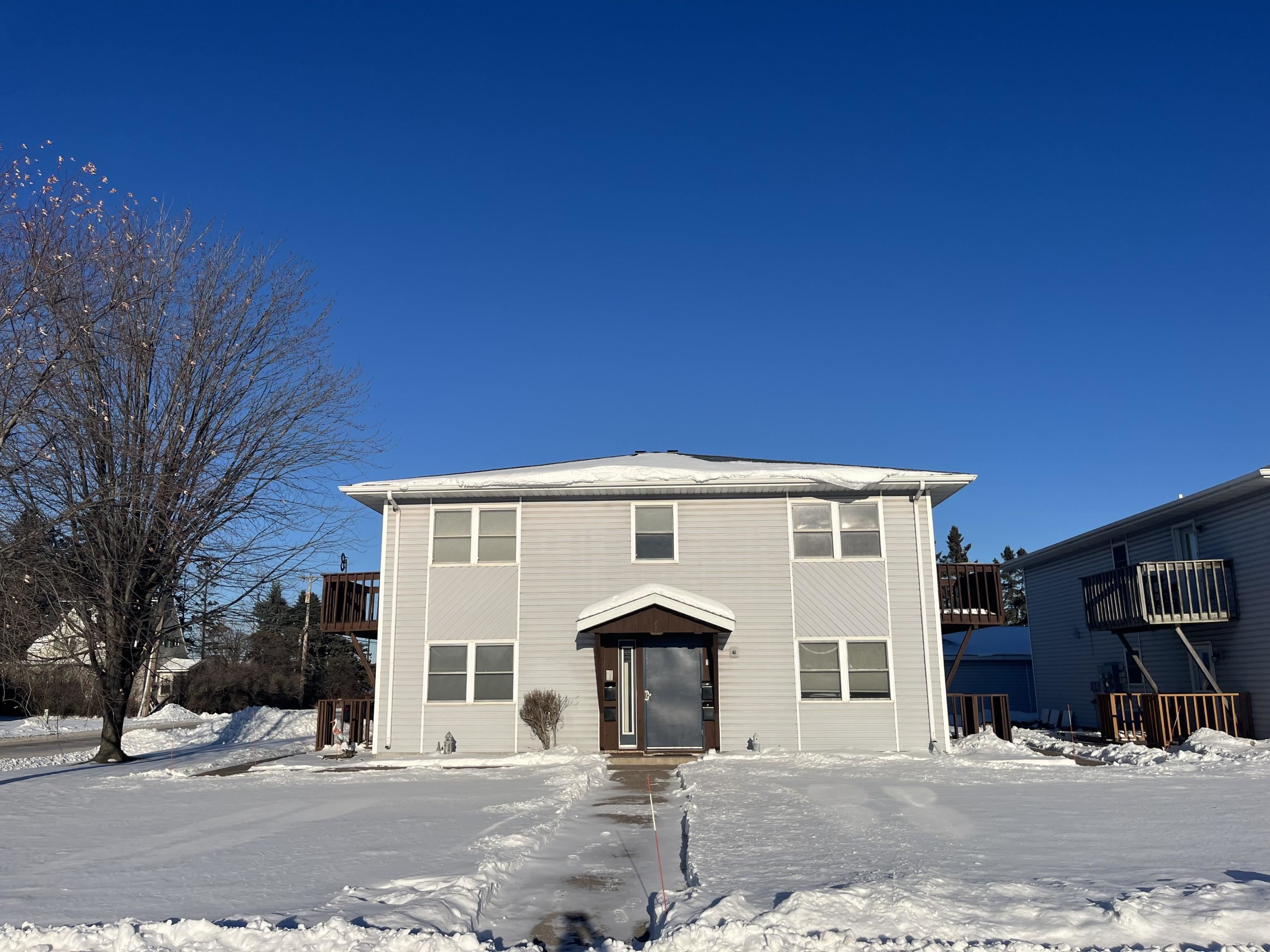 47 E 4th St Superior WI 54880 6123111 image19