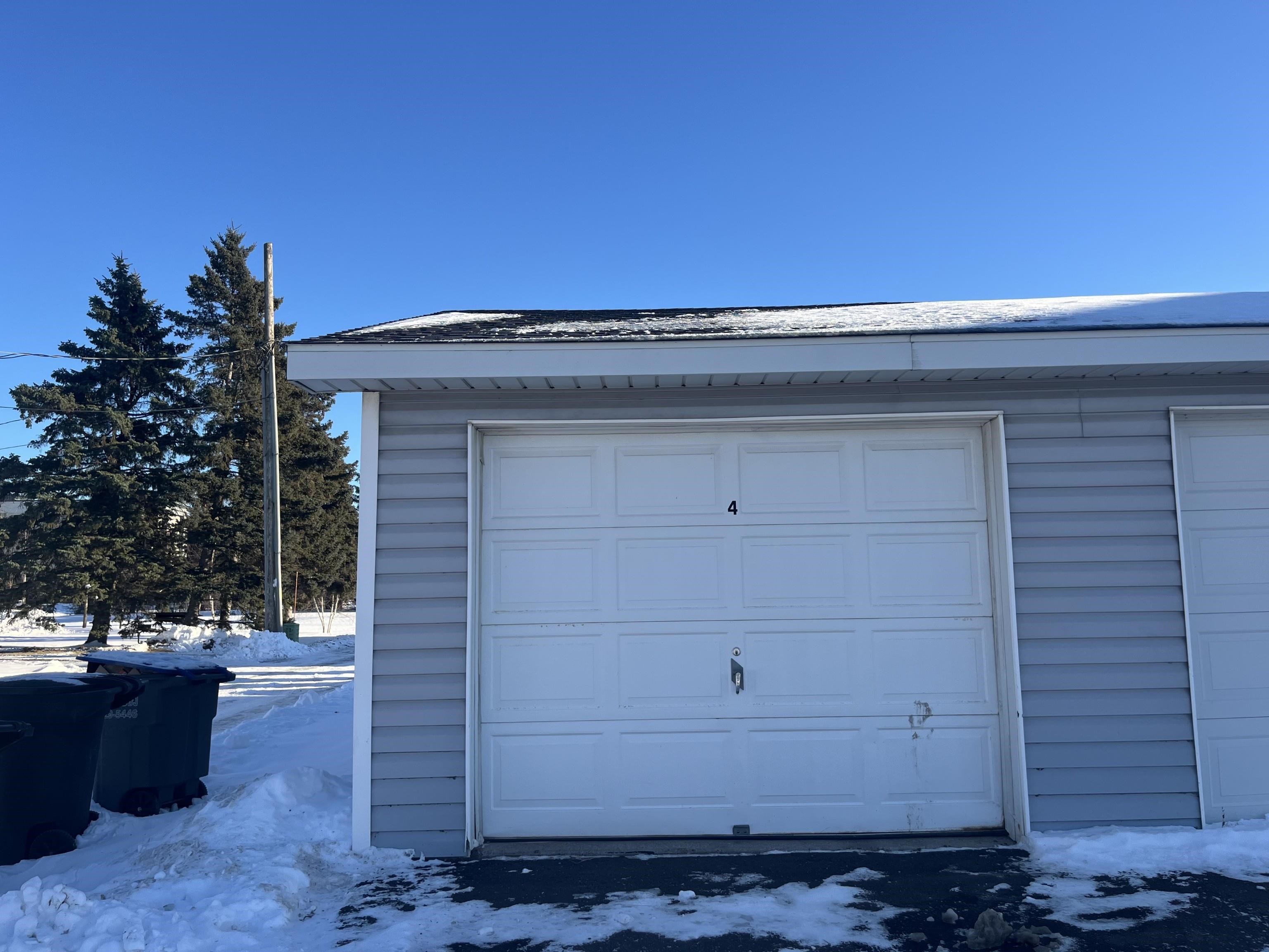 47 E 4th St Superior WI 54880 6123111 image21