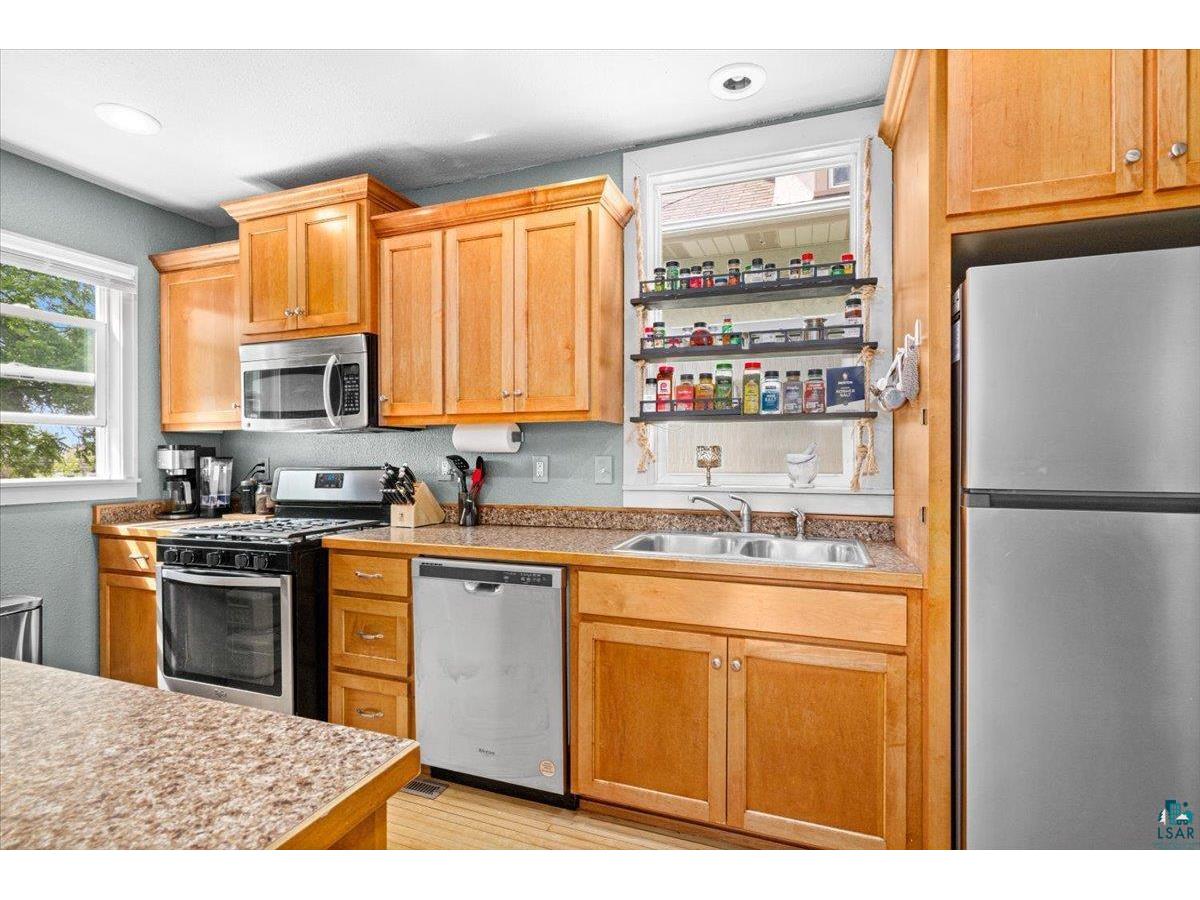 4714 W 8th St Duluth MN 55807 6126349 image16