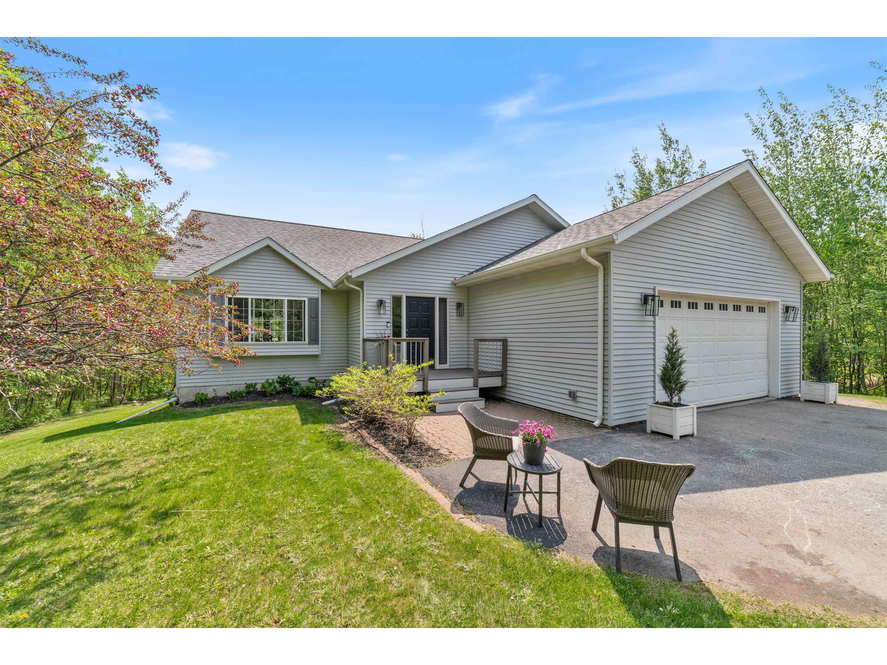 4860 Oak Ridge Dr Hermantown MN 55811 6120100 image1