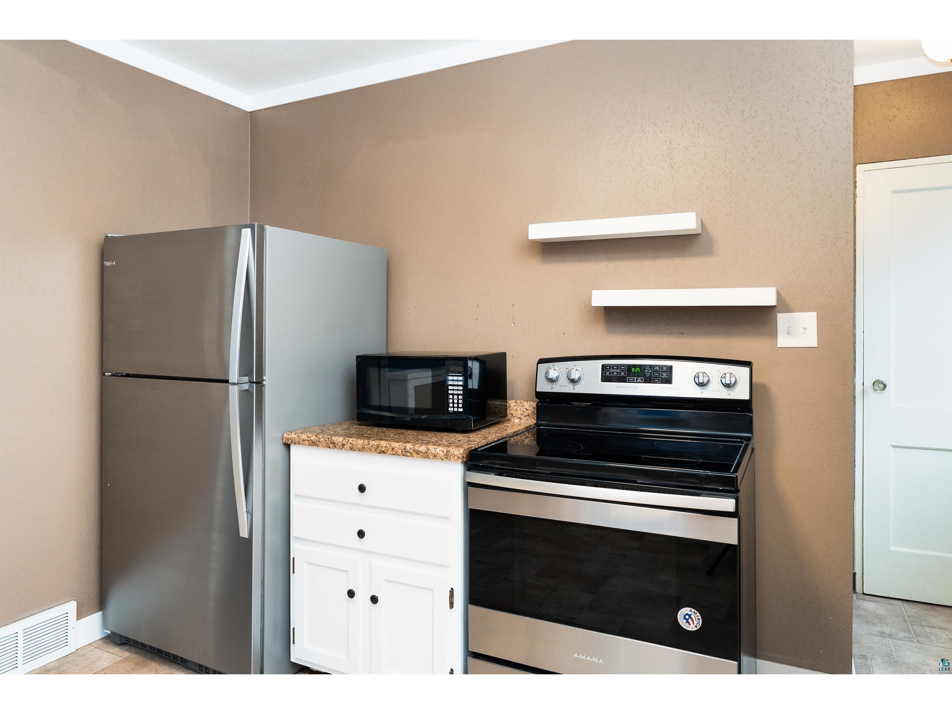 4922 Glenwood St Duluth MN 55804 6125395 image10