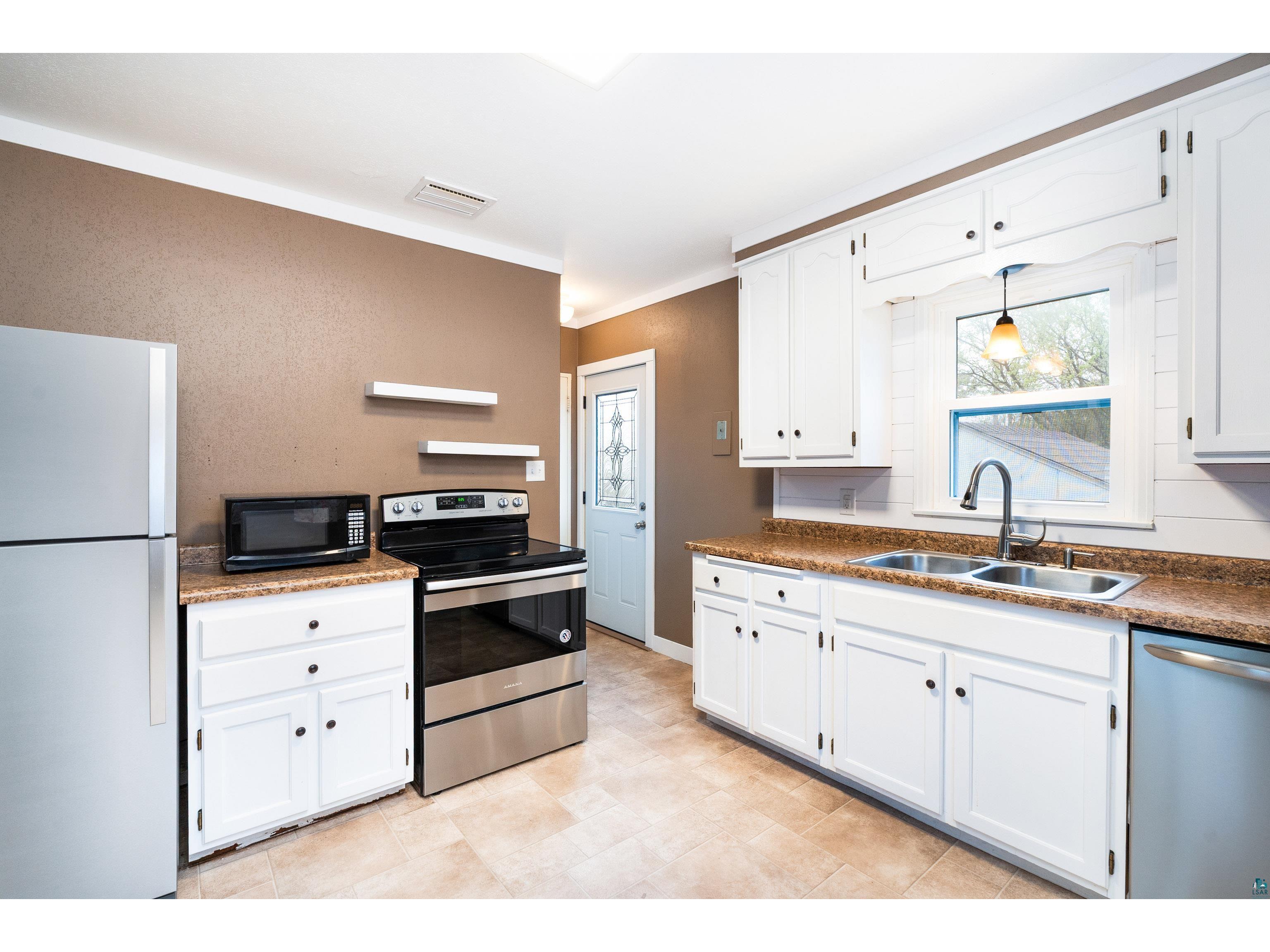 4922 Glenwood St Duluth MN 55804 6125395 image9