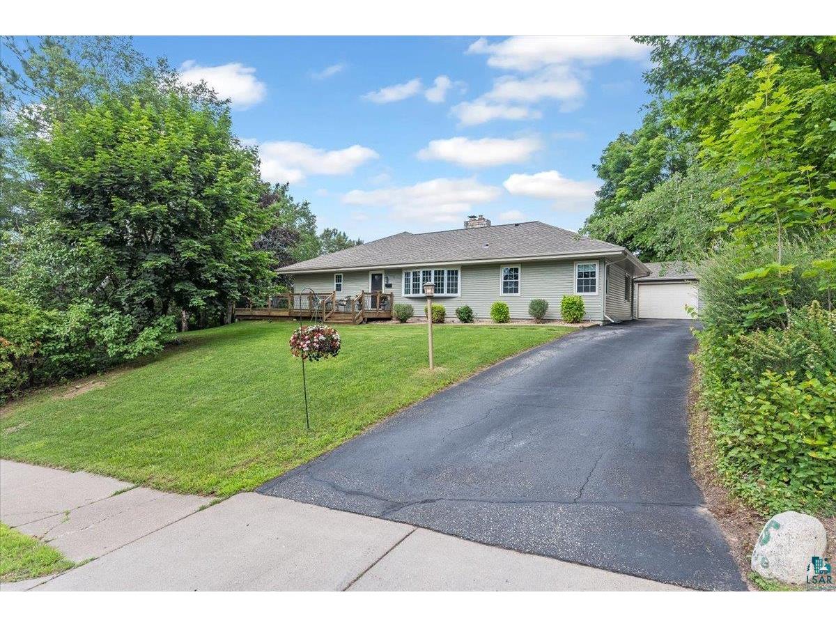 5 E Winona St Duluth MN 55803 6109198 image1