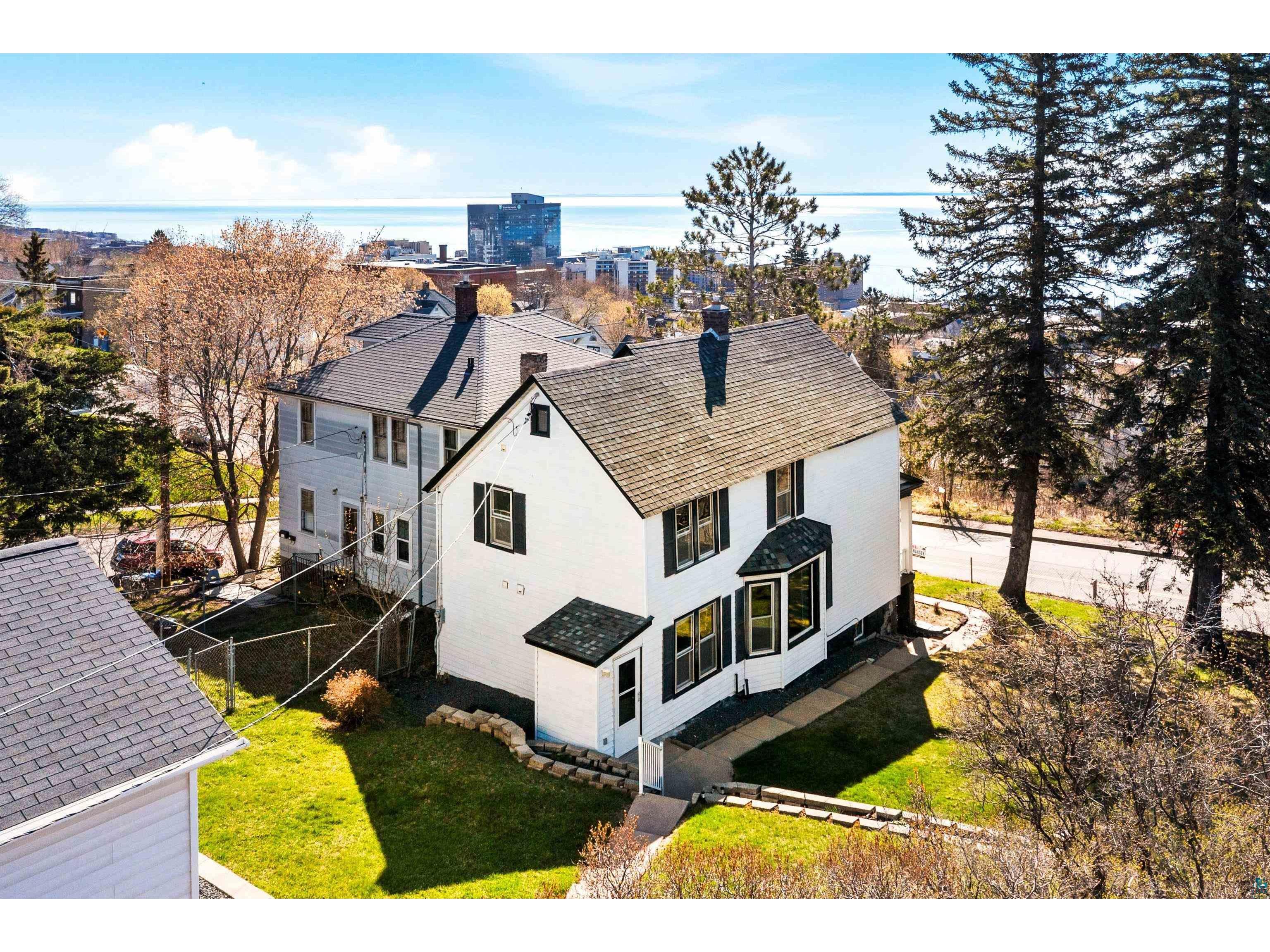 5 W 7th St Duluth MN 55806 6125151 image11
