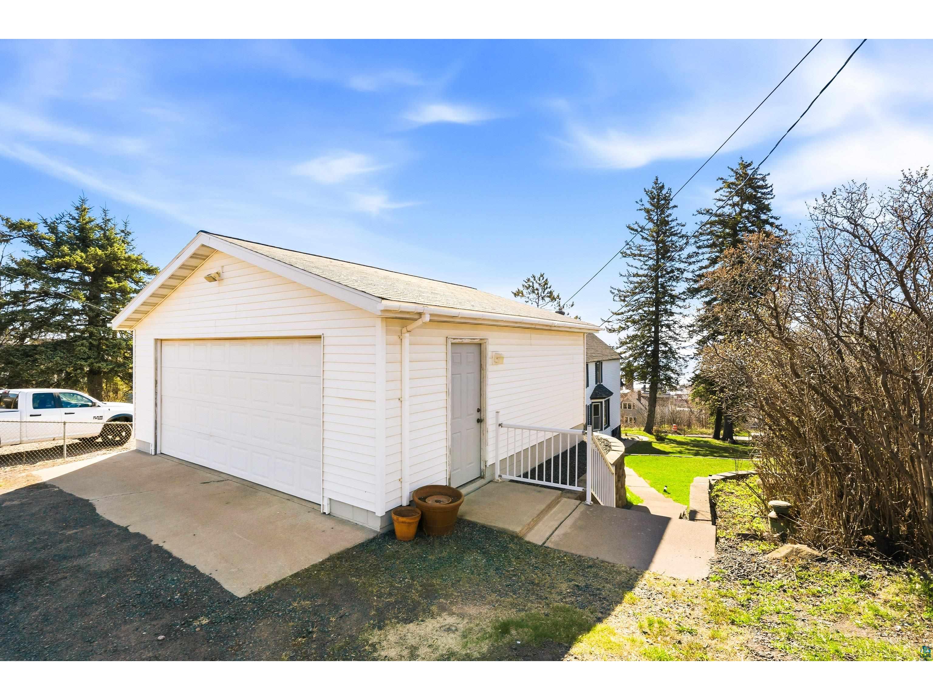 5 W 7th St Duluth MN 55806 6125151 image12