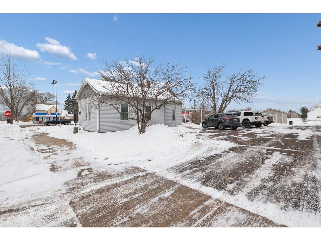 500 Lakeshore Drive East Ashland WI 54806 6123118 image19