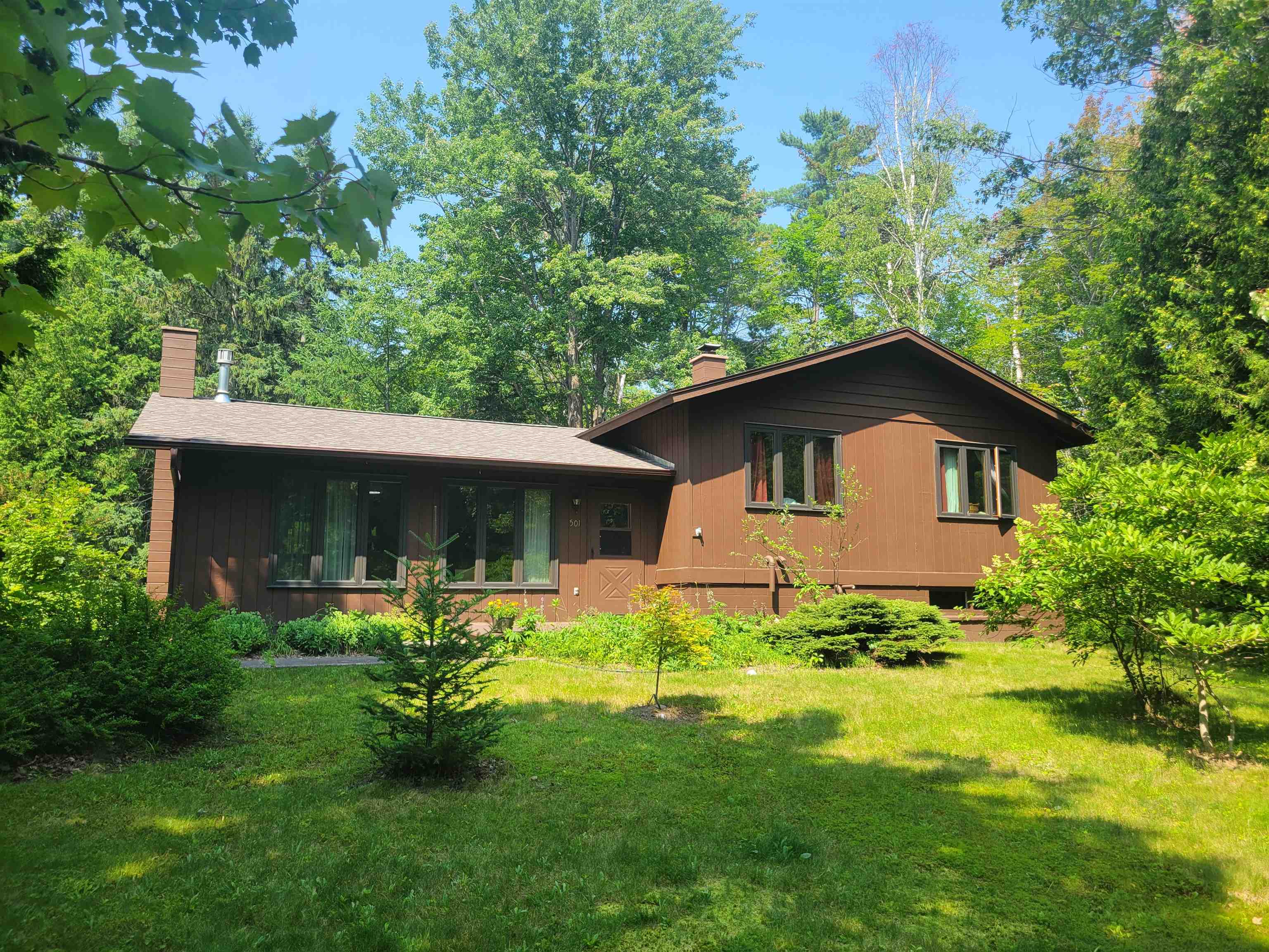 501 W 12th St Washburn WI 54891 6121236 image1