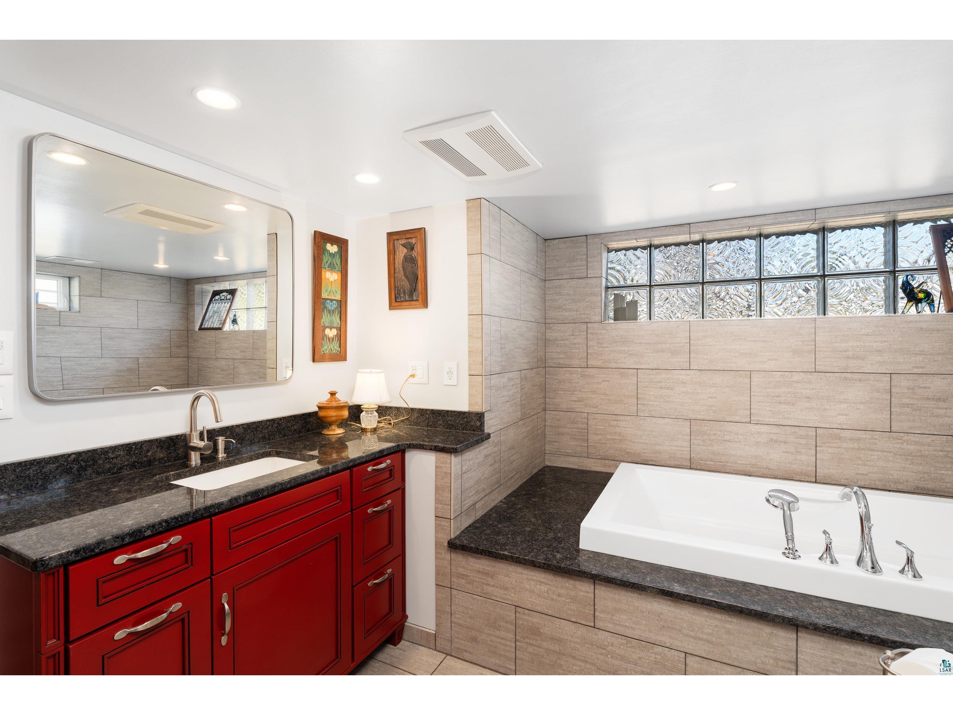 5010 Avondale St Duluth MN 55804 6124772 image33
