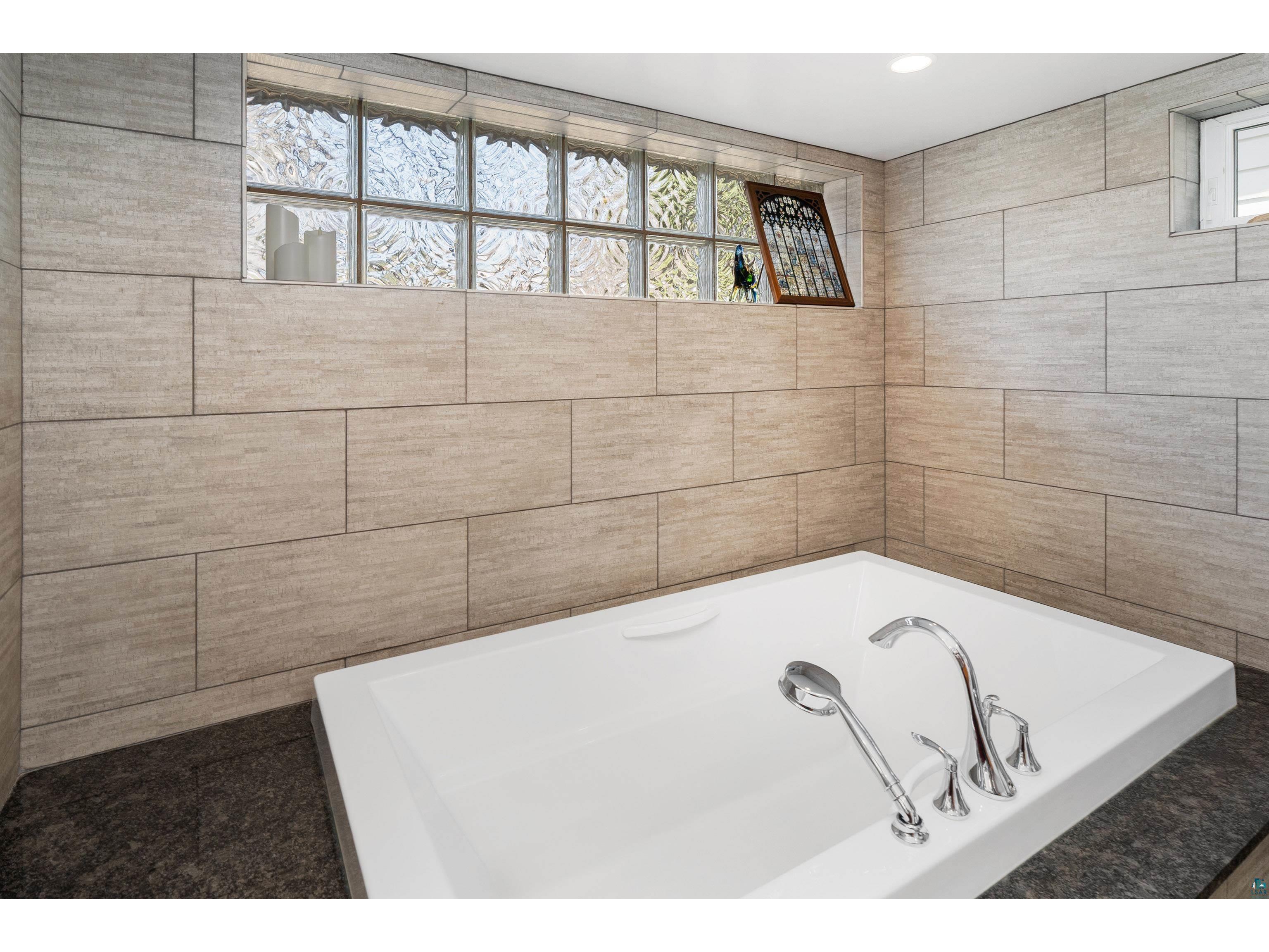 5010 Avondale St Duluth MN 55804 6124772 image34