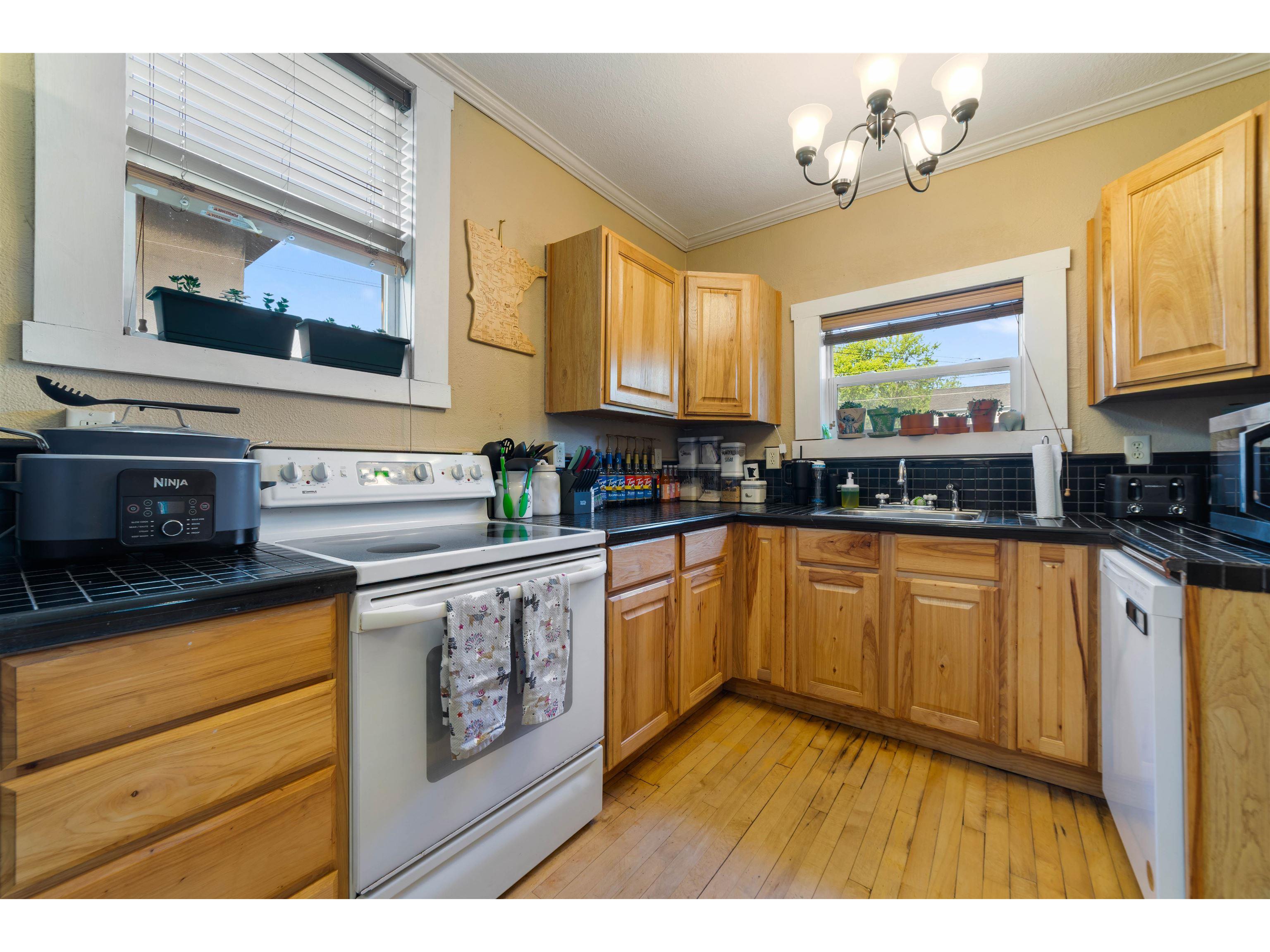 502 N 3rd Ave Proctor MN 55810 6122559 image6