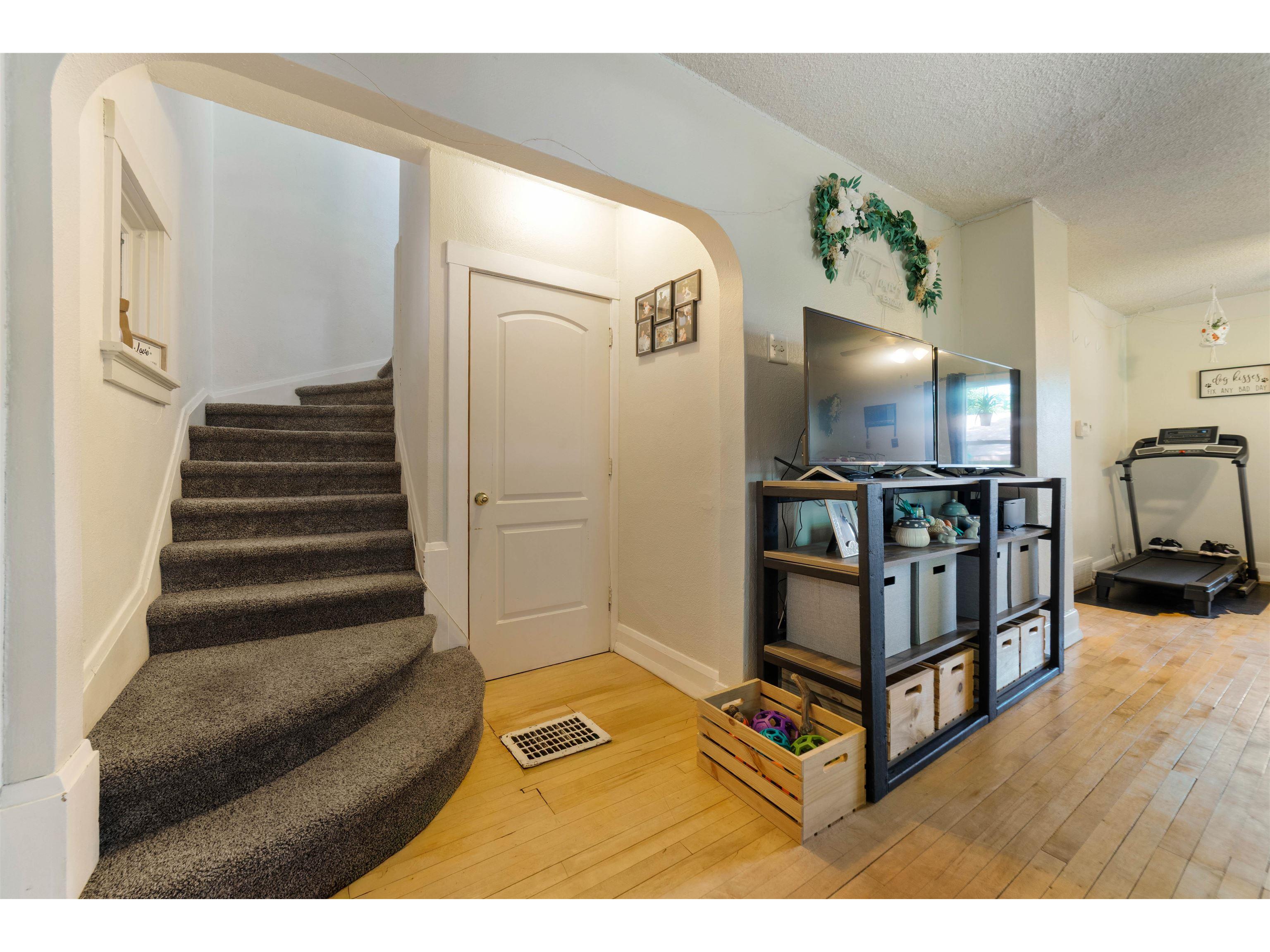 502 N 3rd Ave Proctor MN 55810 6122559 image9