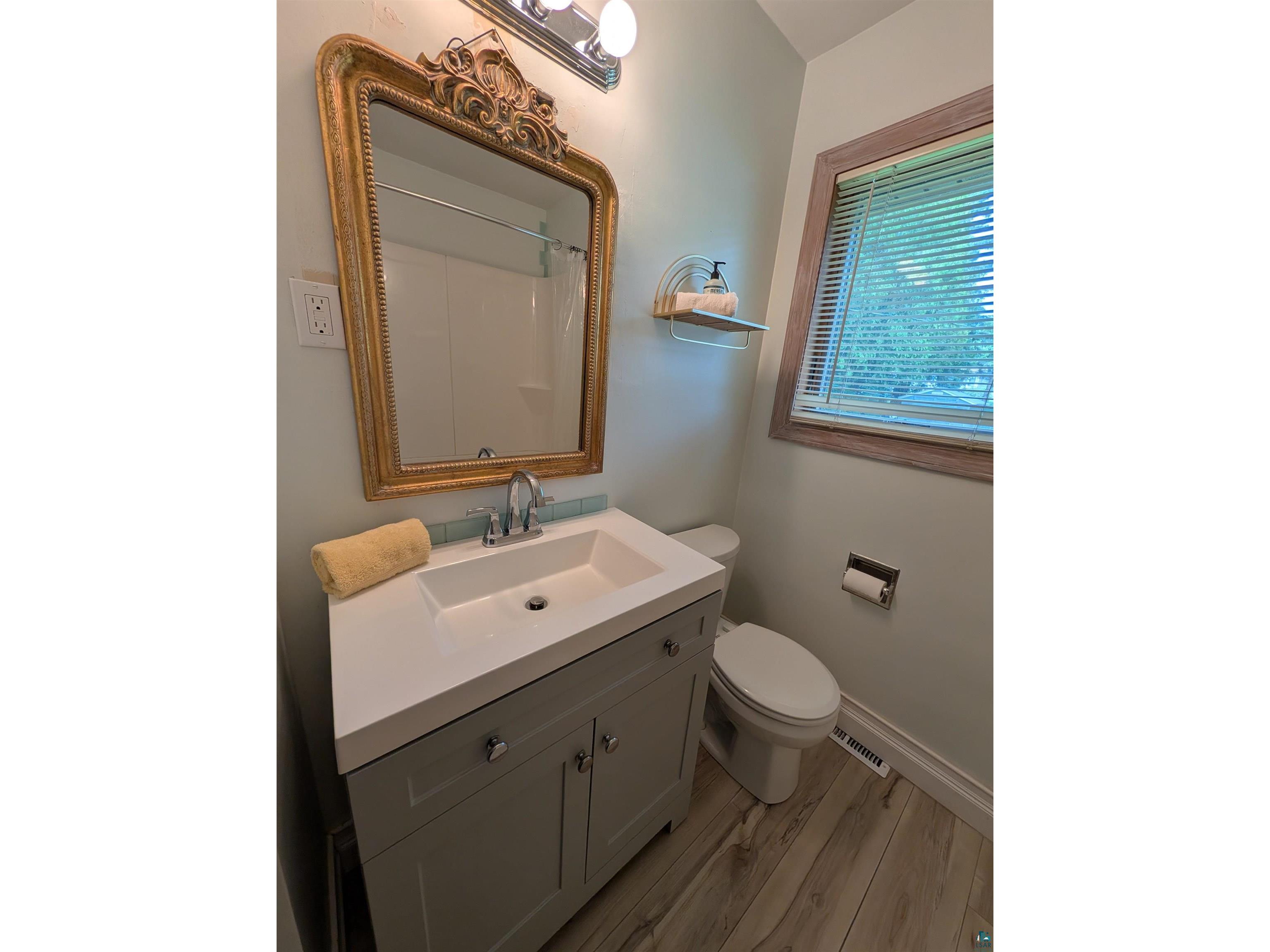 5025 Tioga St Duluth MN 55804 6126402 image14