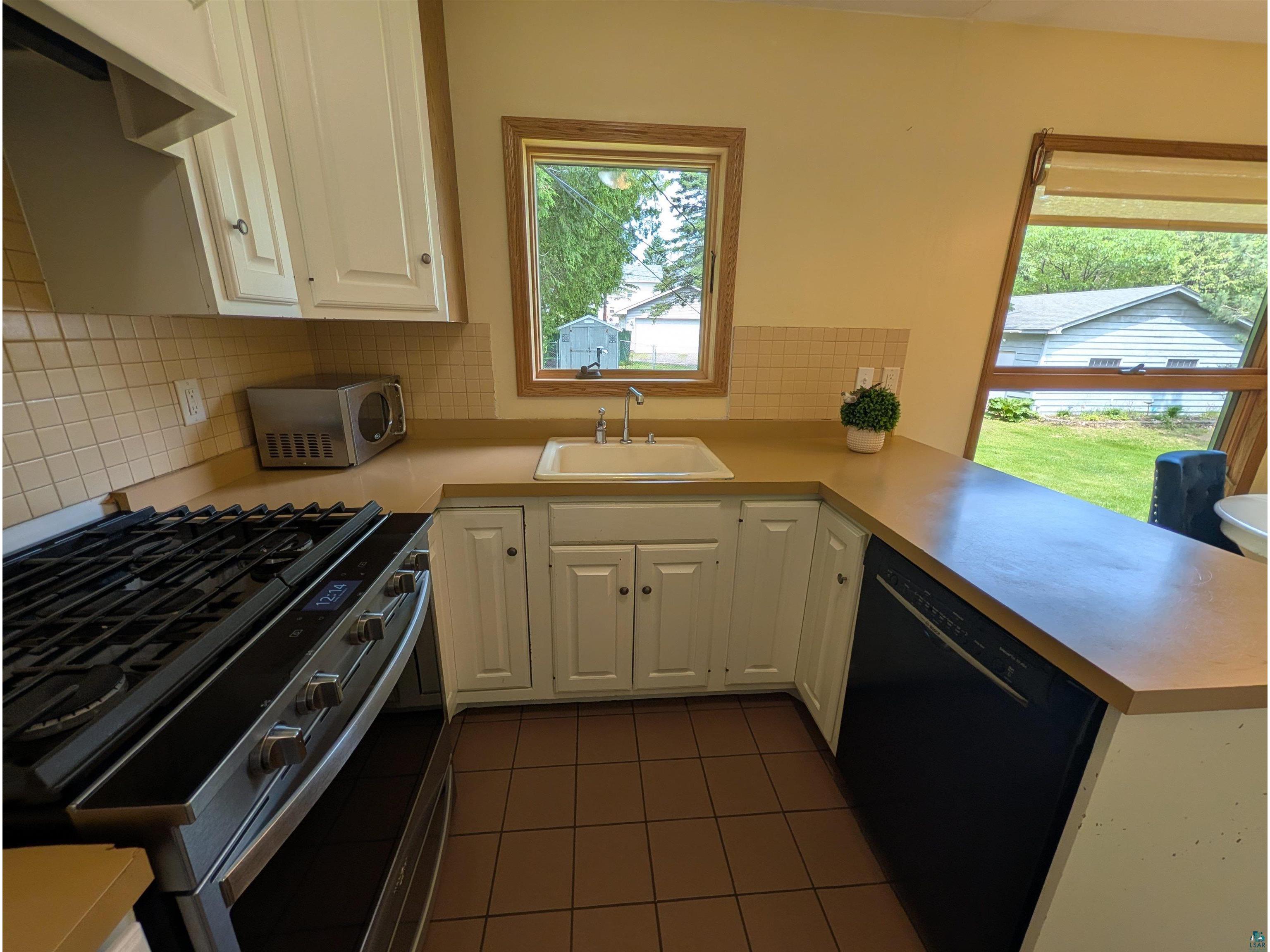 5025 Tioga St Duluth MN 55804 6126402 image8