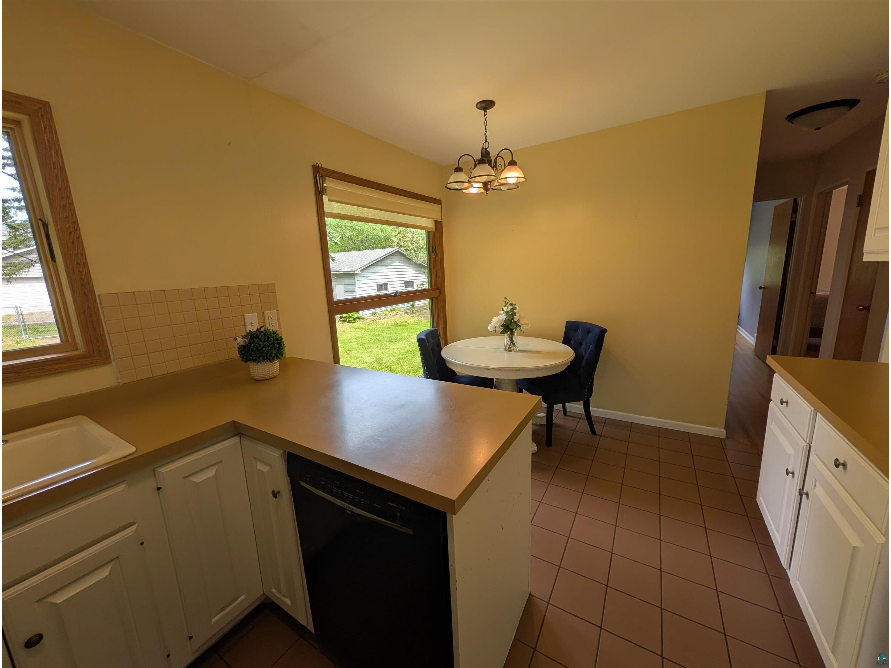 5025 Tioga St Duluth MN 55804 6126402 image9