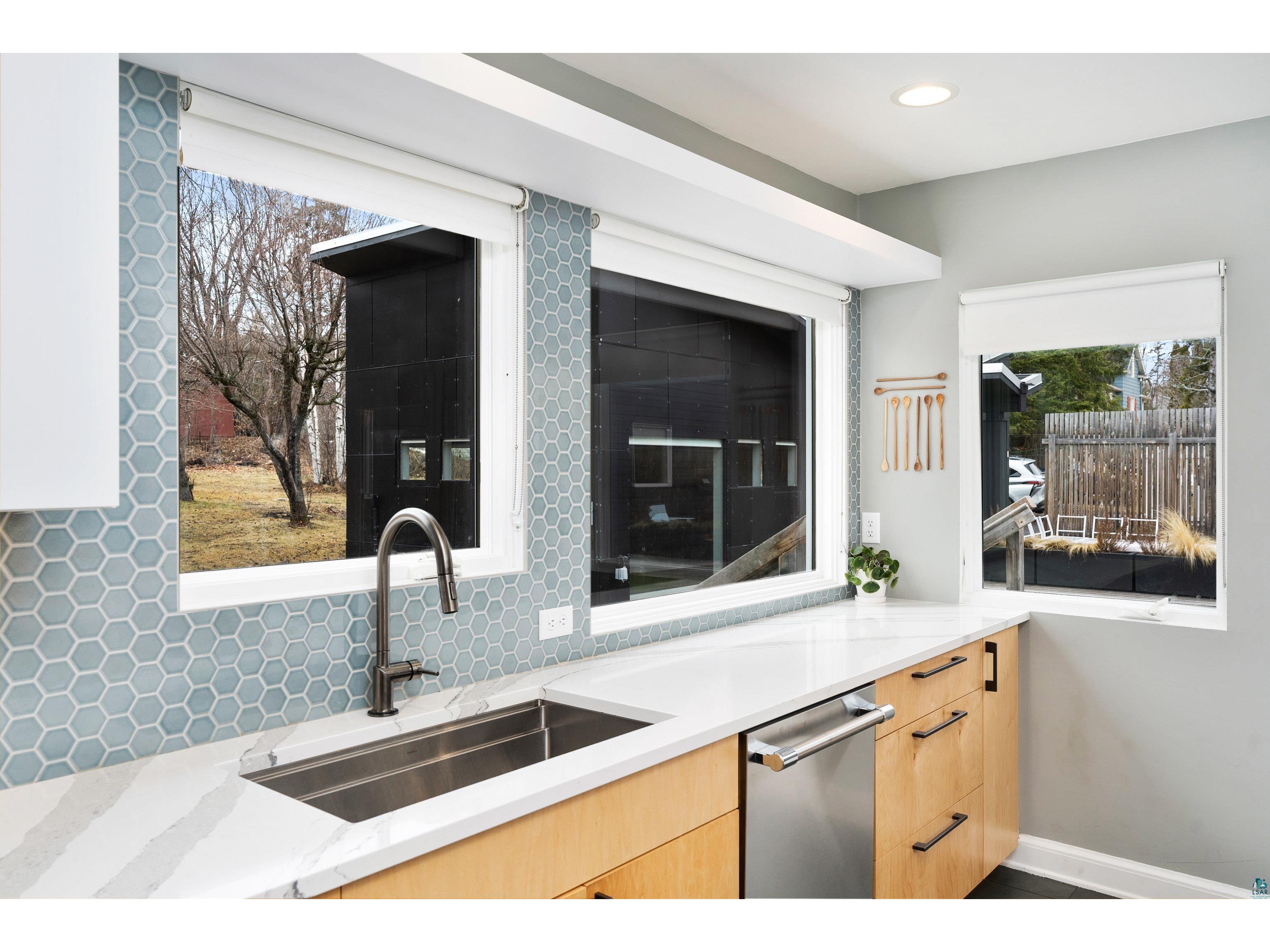 5027 Oakley St Duluth MN 55804 6124700 image18