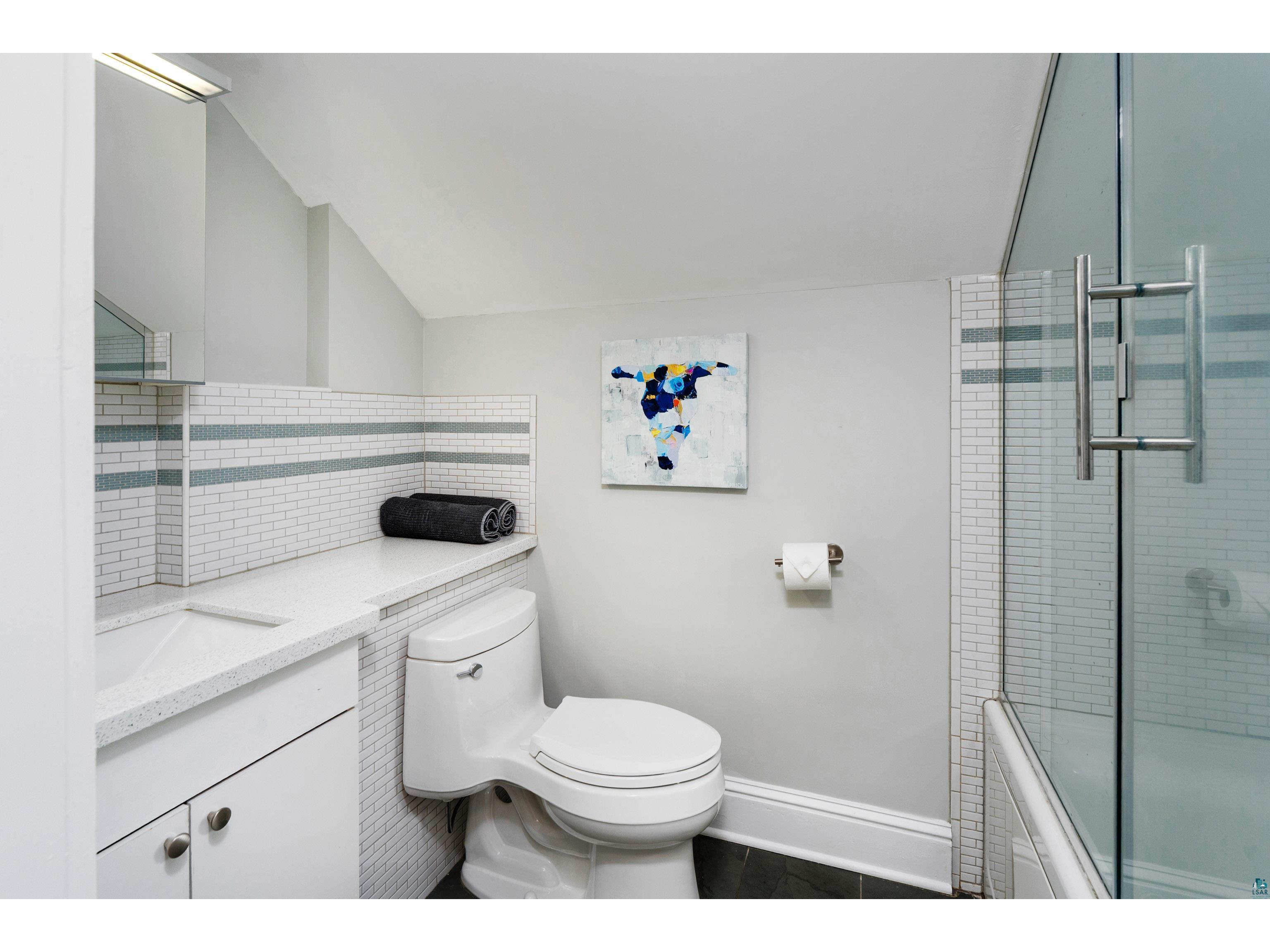 5027 Oakley St Duluth MN 55804 6124700 image39