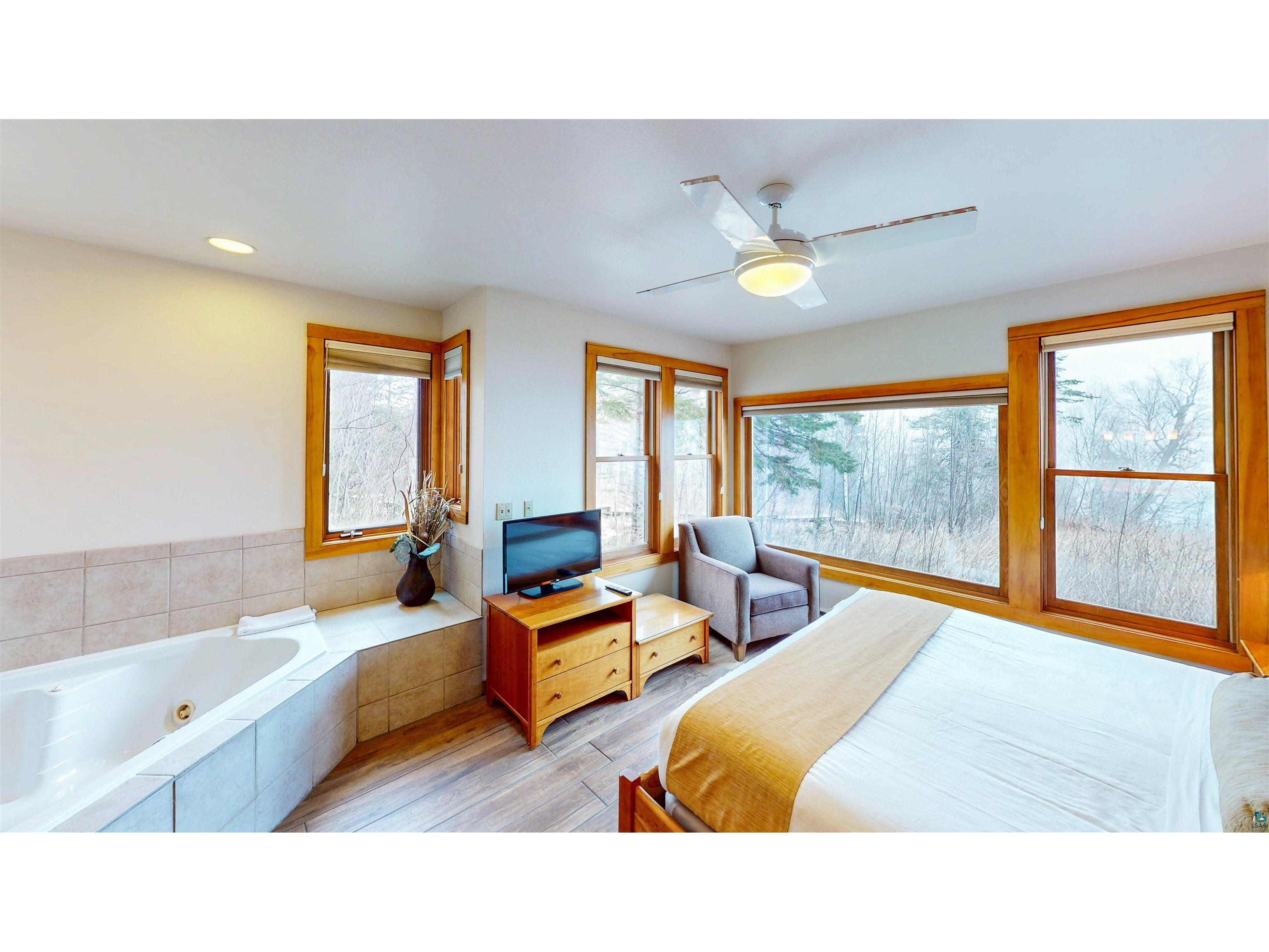 504-506 Poplar River Rd Lutsen MN 55612 - Lake Superior 6125749 image10