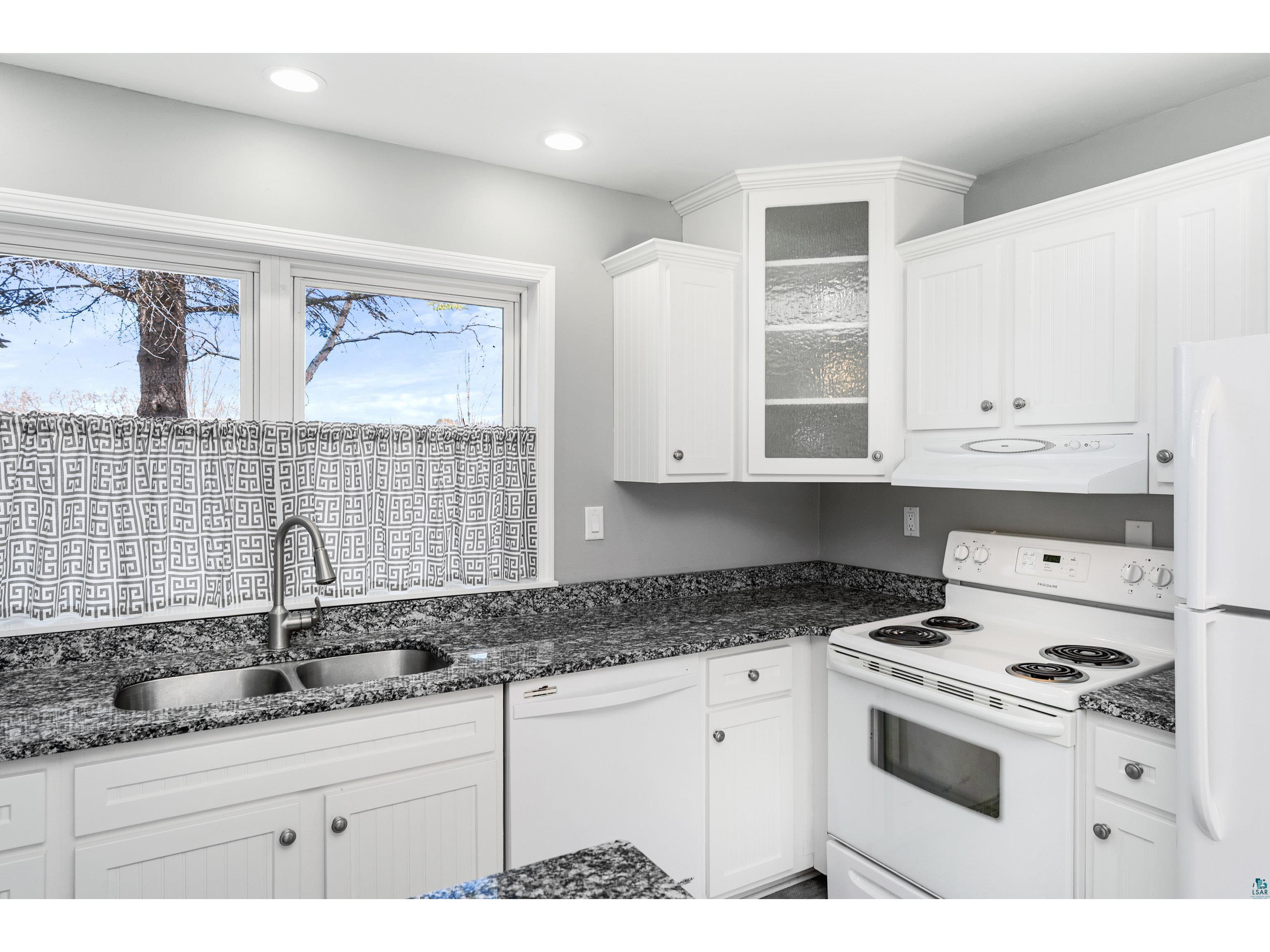 504 Madison Ave Duluth MN 55811 6125450 image11