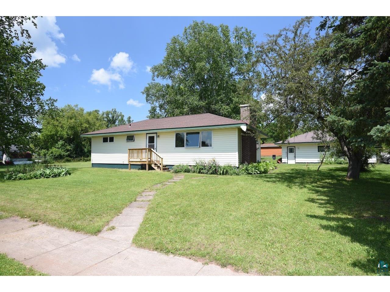 505 W 4th St Washburn WI 54891 6114797 image1