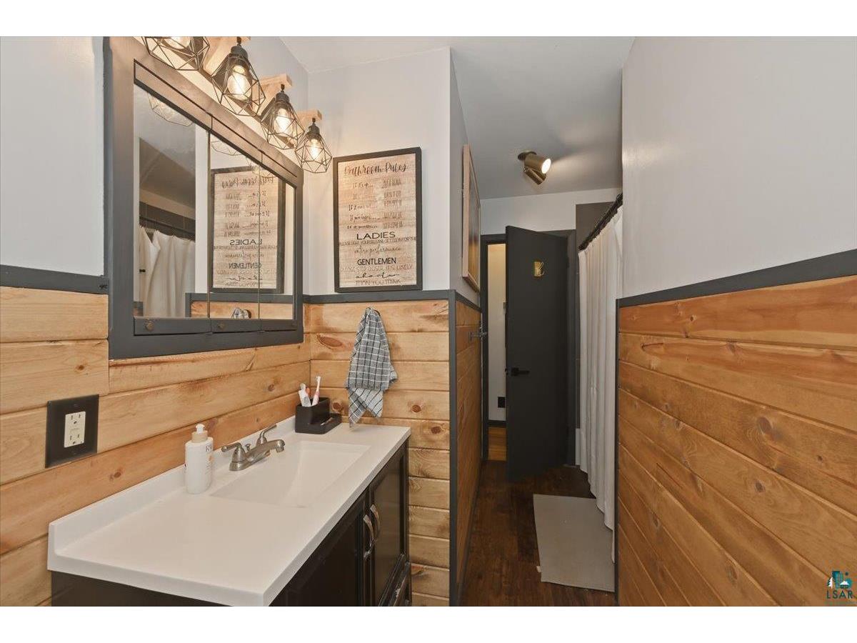 51 E Owatonna St Duluth MN 55803 6125319 image11