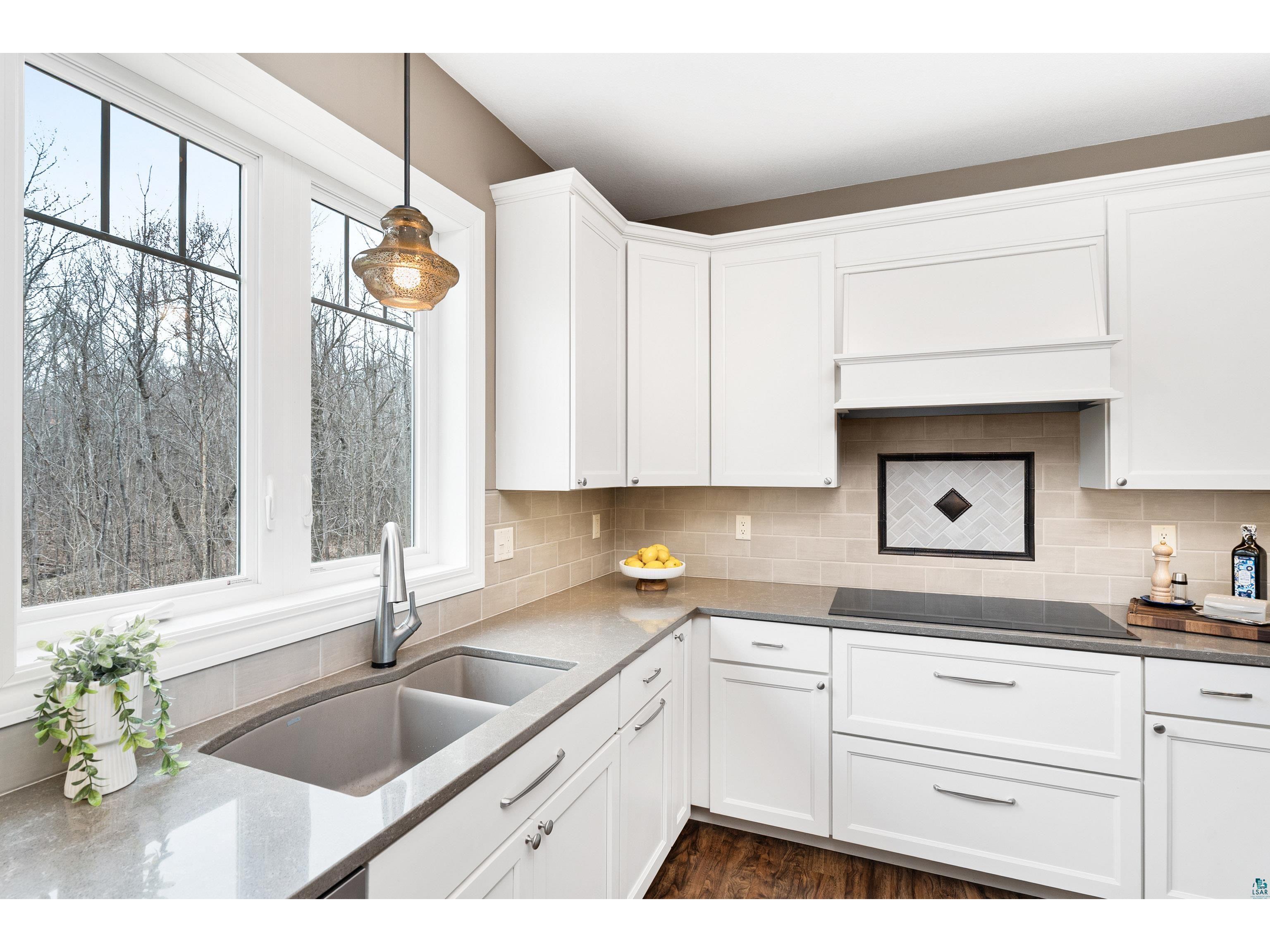 510 Crystal Dr Duluth MN 55811 6124911 image15